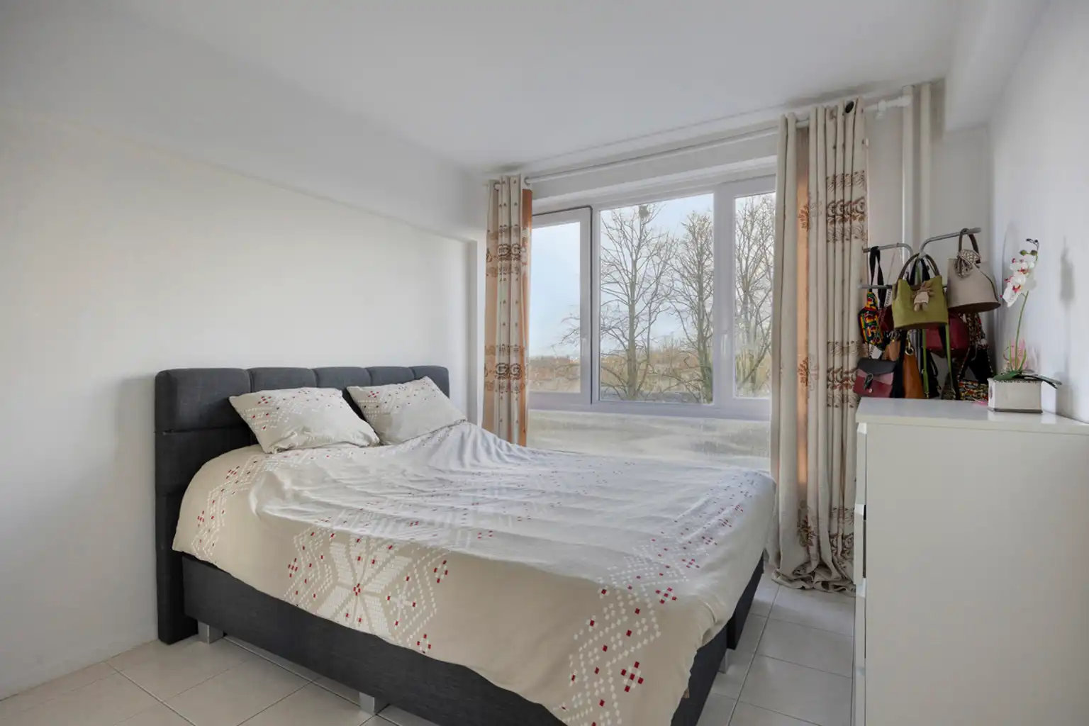 instapklaar 2-slaapkamerappartement met terras & open zicht foto 13