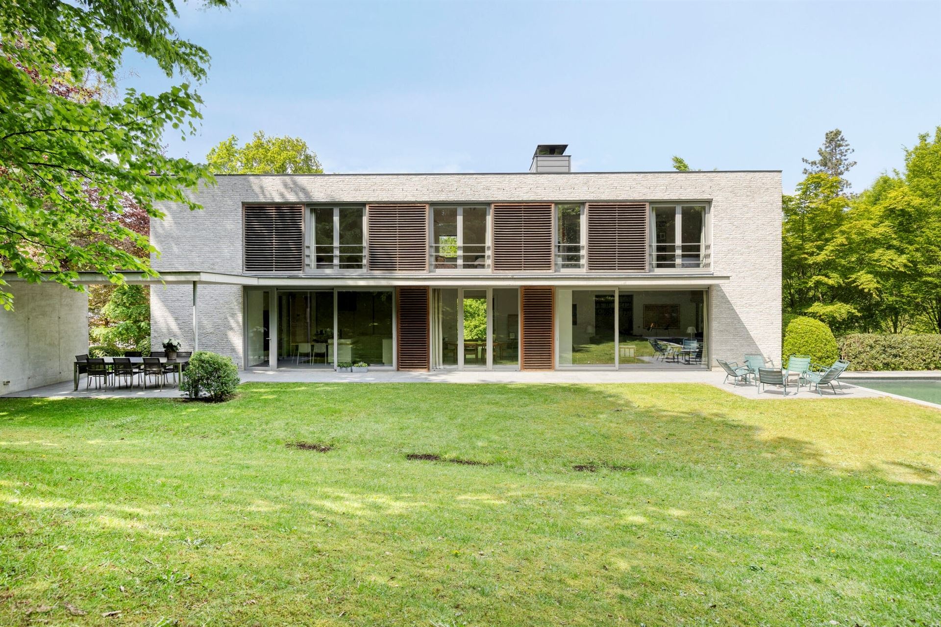 Prachtige moderne villa op ruim perceel foto 39