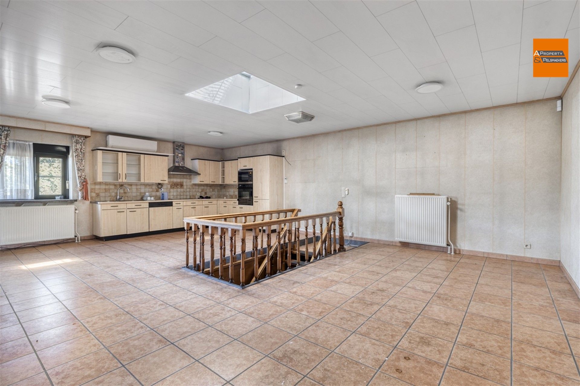 Ruime woning met potentieel in een rustige en groene omgeving foto 15
