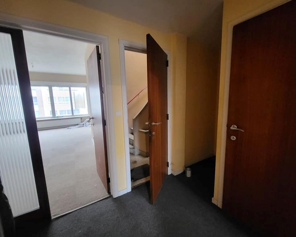 SOUS OPTION : Opgedeeld in 3 appartementen. foto 2