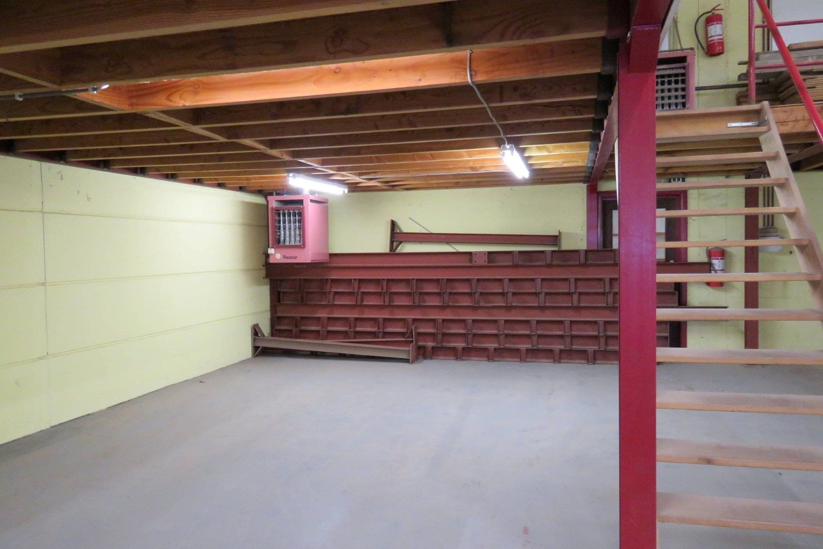 Loods/opslagruimte (250 m²), Torhout foto 6