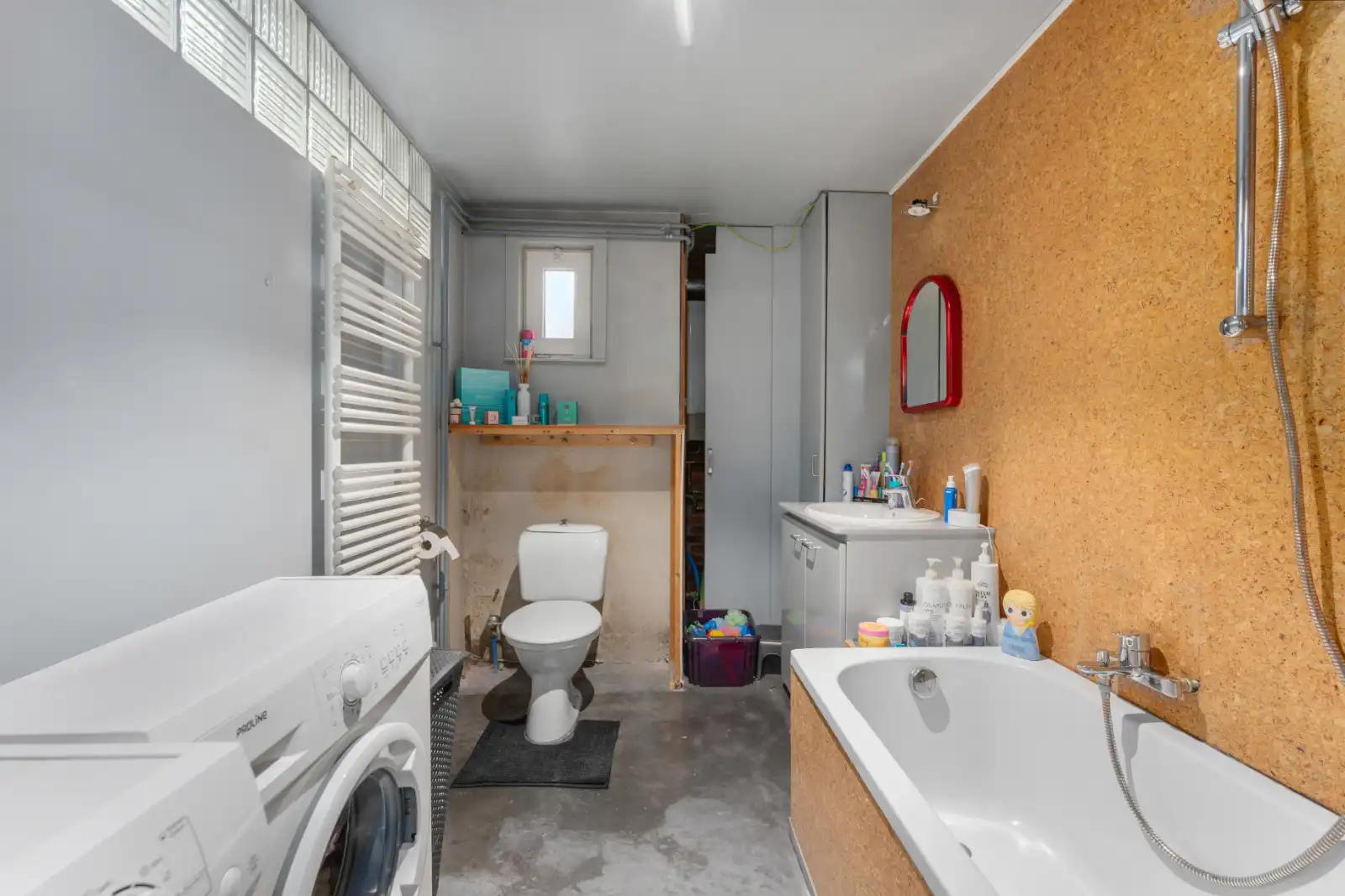 🏡 Gezellige woning met tuin te koop in hartje Ardooie foto 6