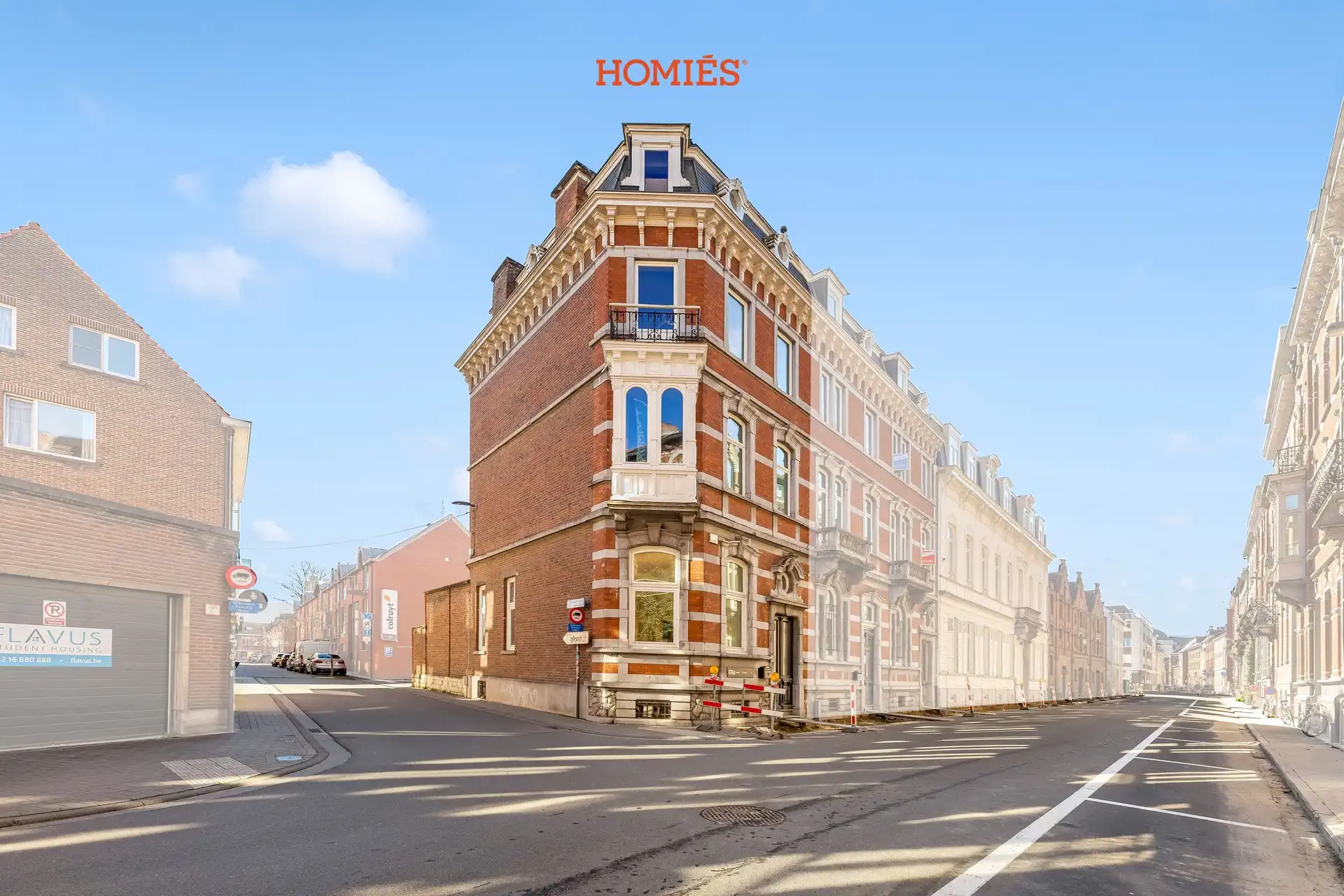 Prestigieus kantoorgebouw in het hart van Leuven foto {{pictureIndex}}