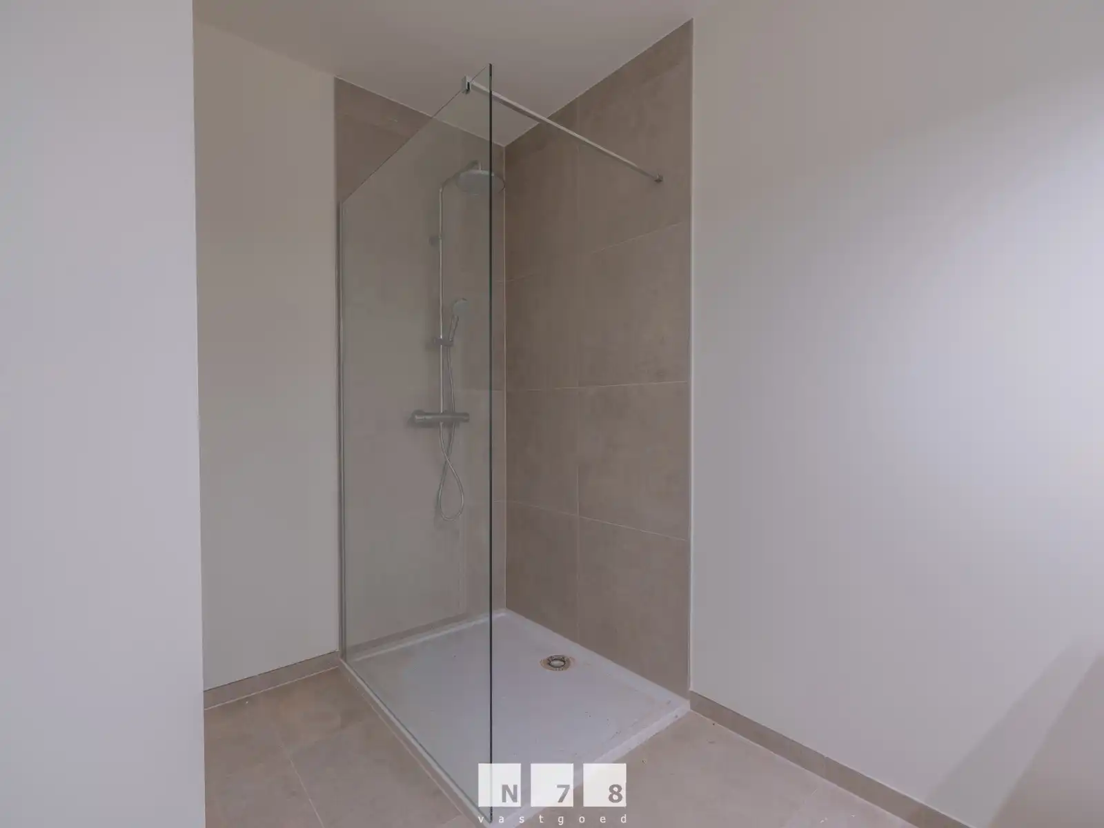Appartement te huur foto 12