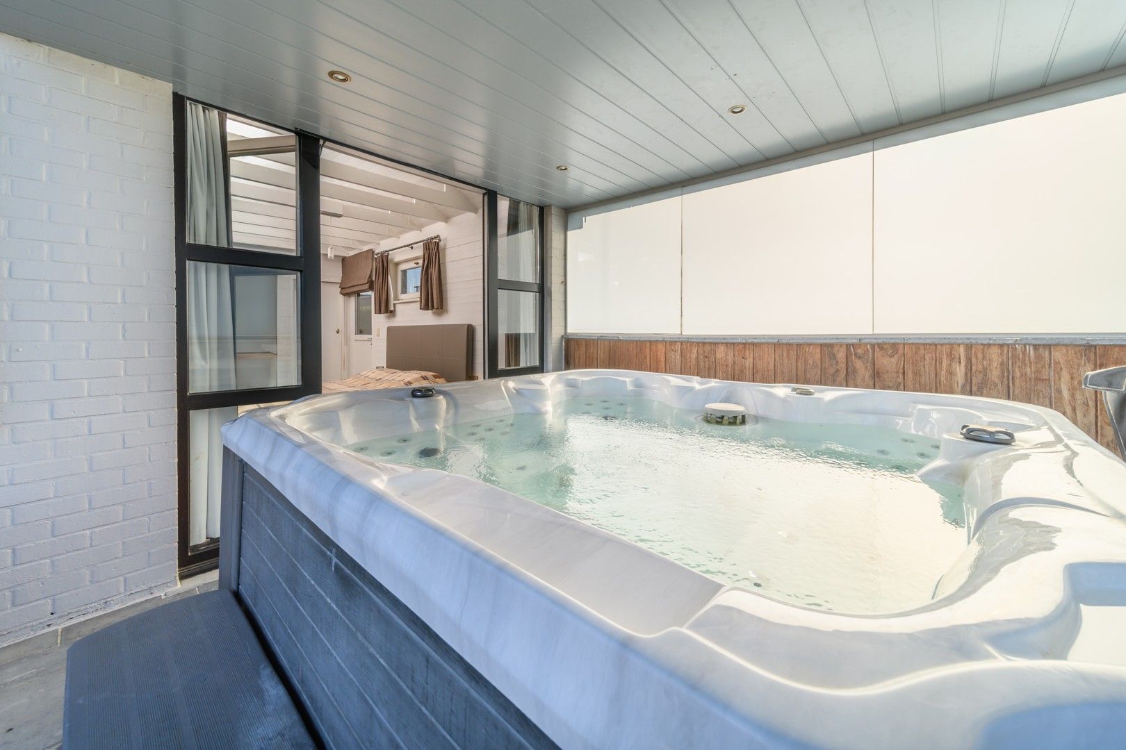 Kwalitatieve afgewerkte villa te Geraardsbergen foto 14