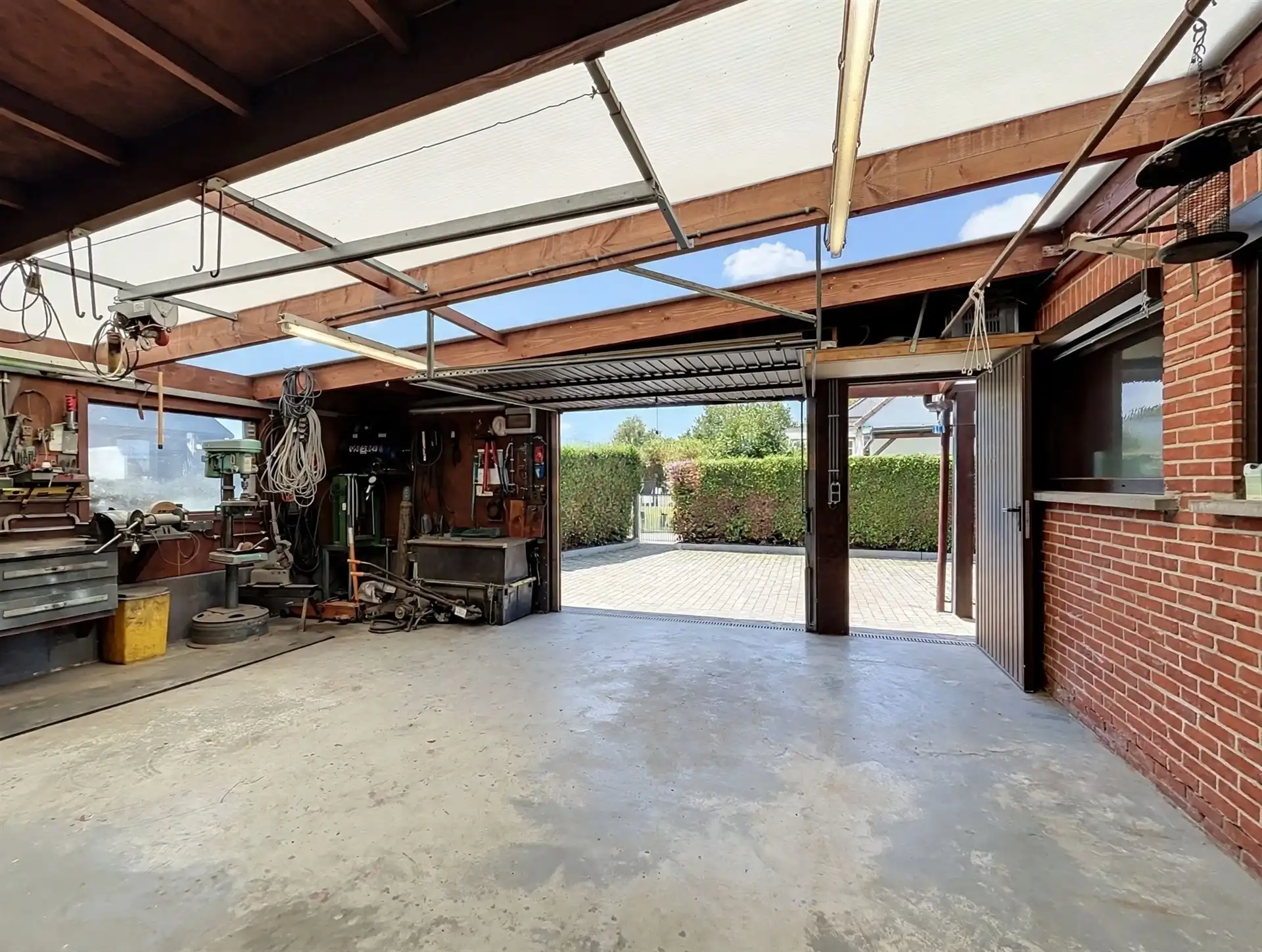 Instapklare gezinswoning met 4 slaapkamers en dubbele garage  op toplocatie foto 20