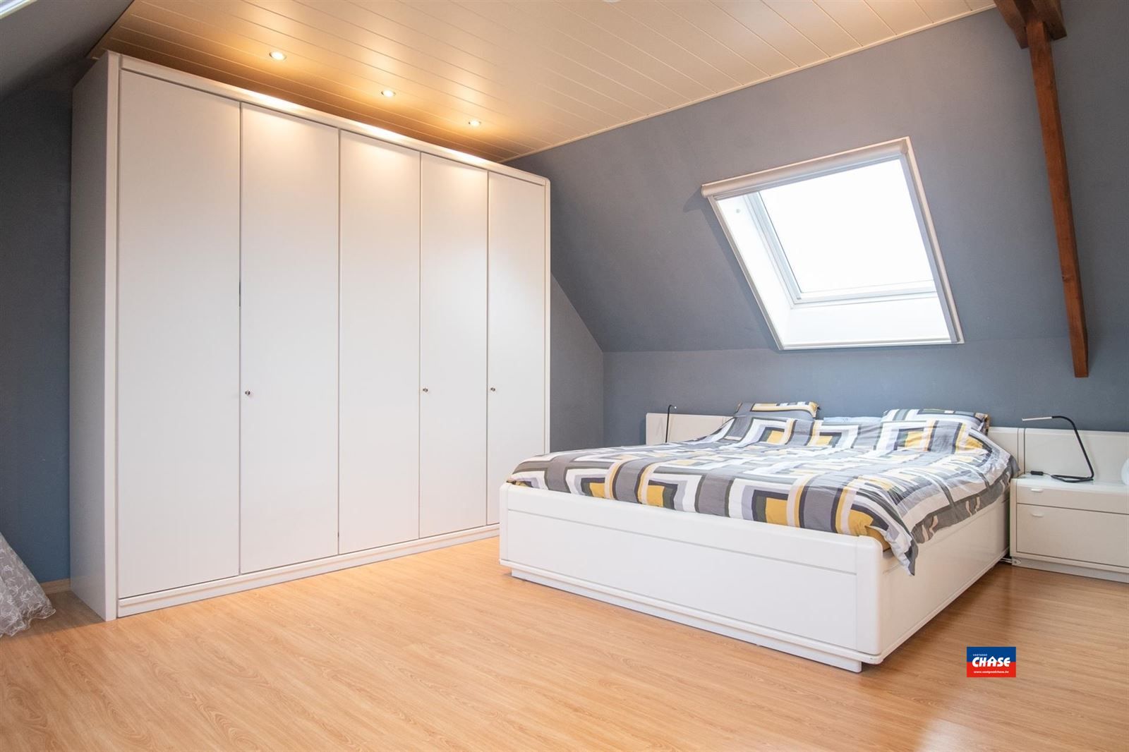 Prachtig gerenoveerde gezinswoning met zonnepanelen foto 19