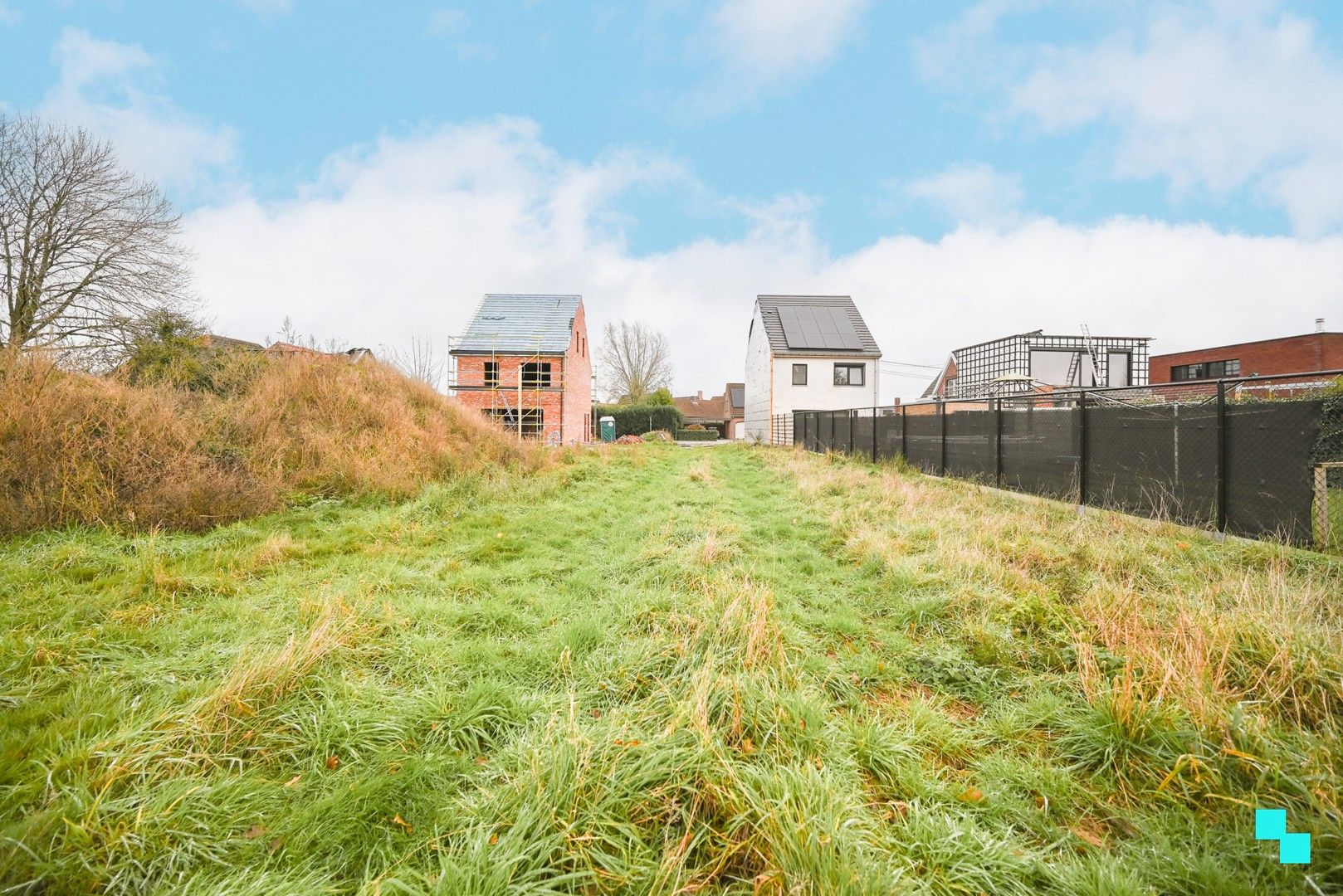 Bouwgrond op rustige ligging met bouwverplichting in Zulte foto 3