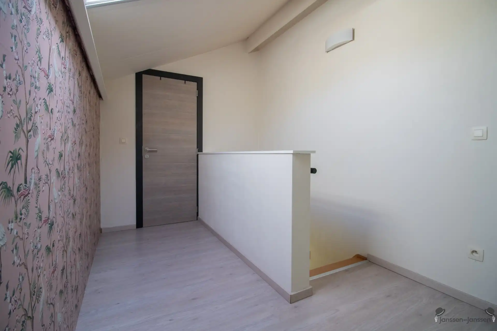 Chalet met 2 slaapkamers met unieke locatie op 2.373 m² foto 9