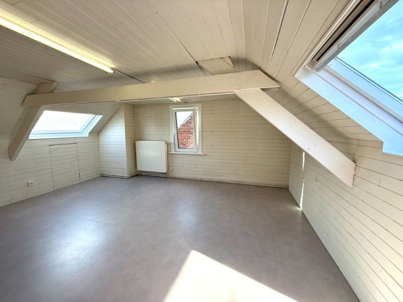 Charmante halfopen gezinswoning 3 kamers, tuin en garage foto 14