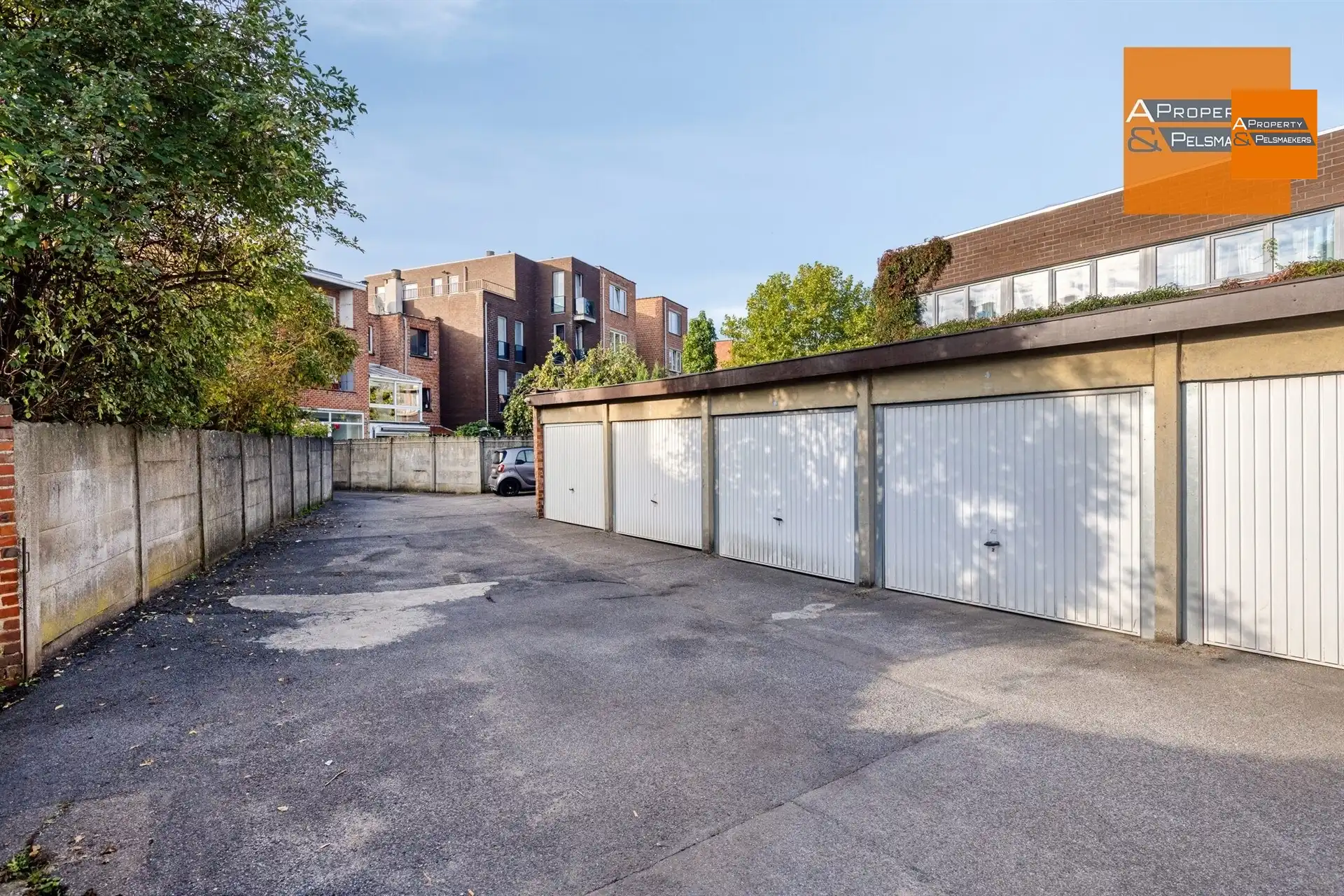  BOD AANVAARD  58  gesloten garageboxen foto 7