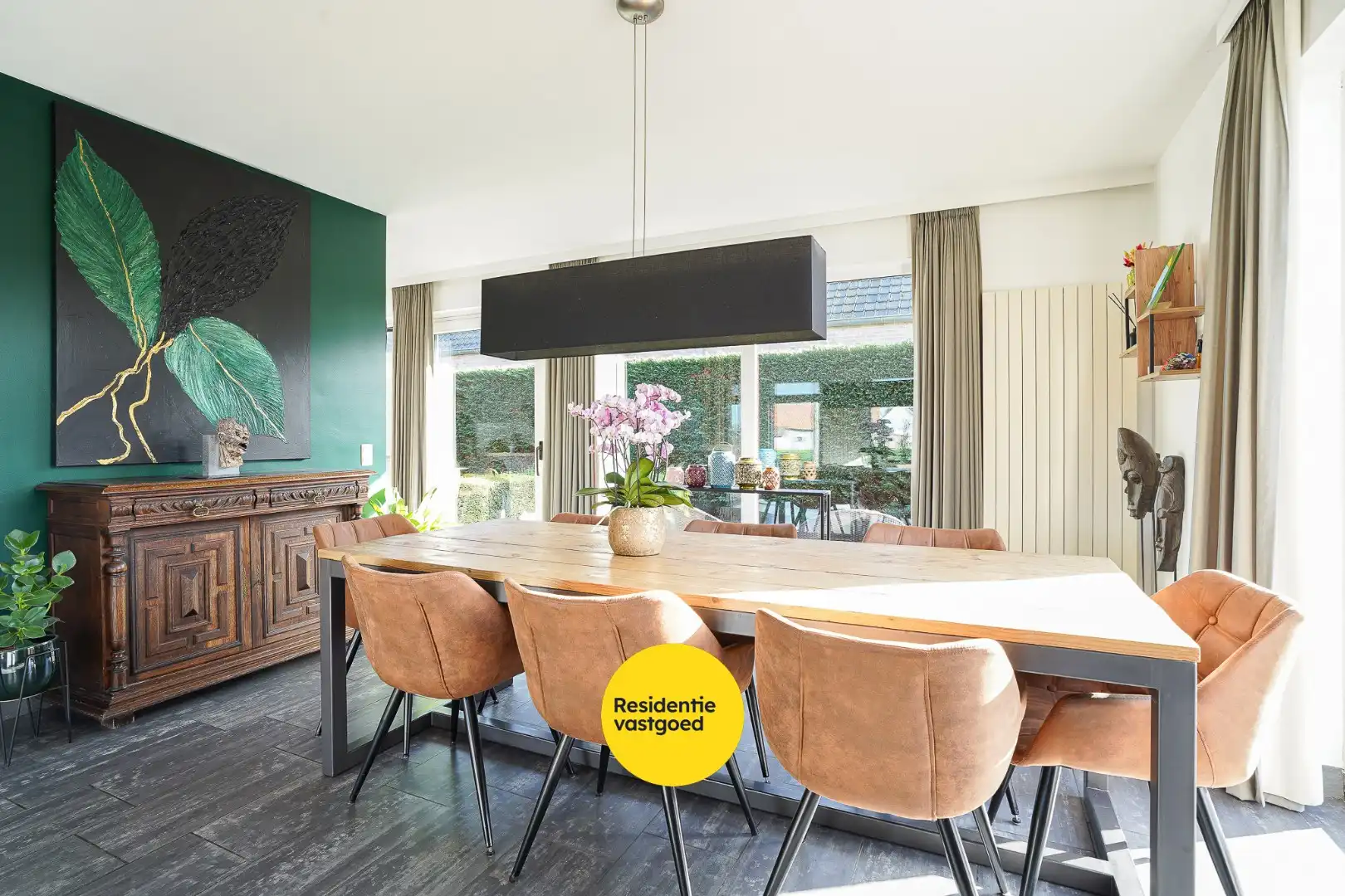 Ruime gezinswoning in doodlopende straat foto 7