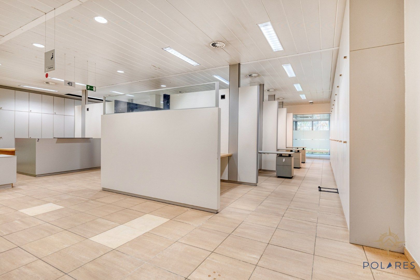 Zeer groot kantoorpand in de winkelstraat van Vilvoorde foto 4