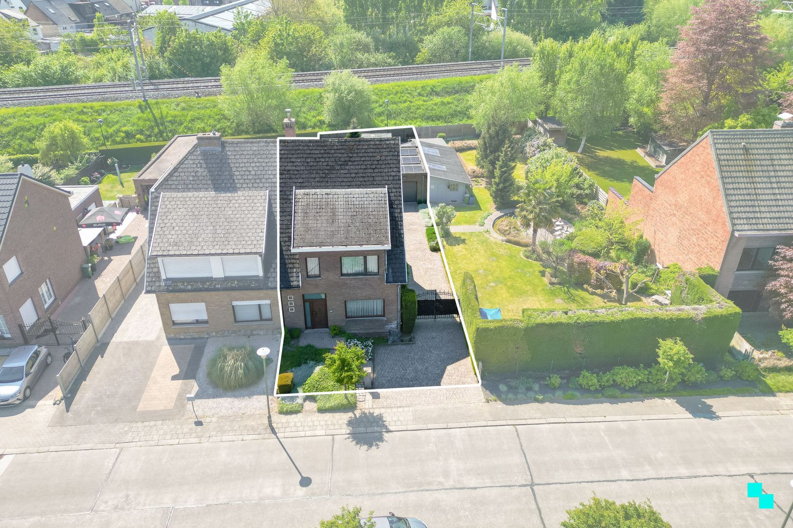 Op te frissen woonhuis met drie slaapkamers te Melle foto 21