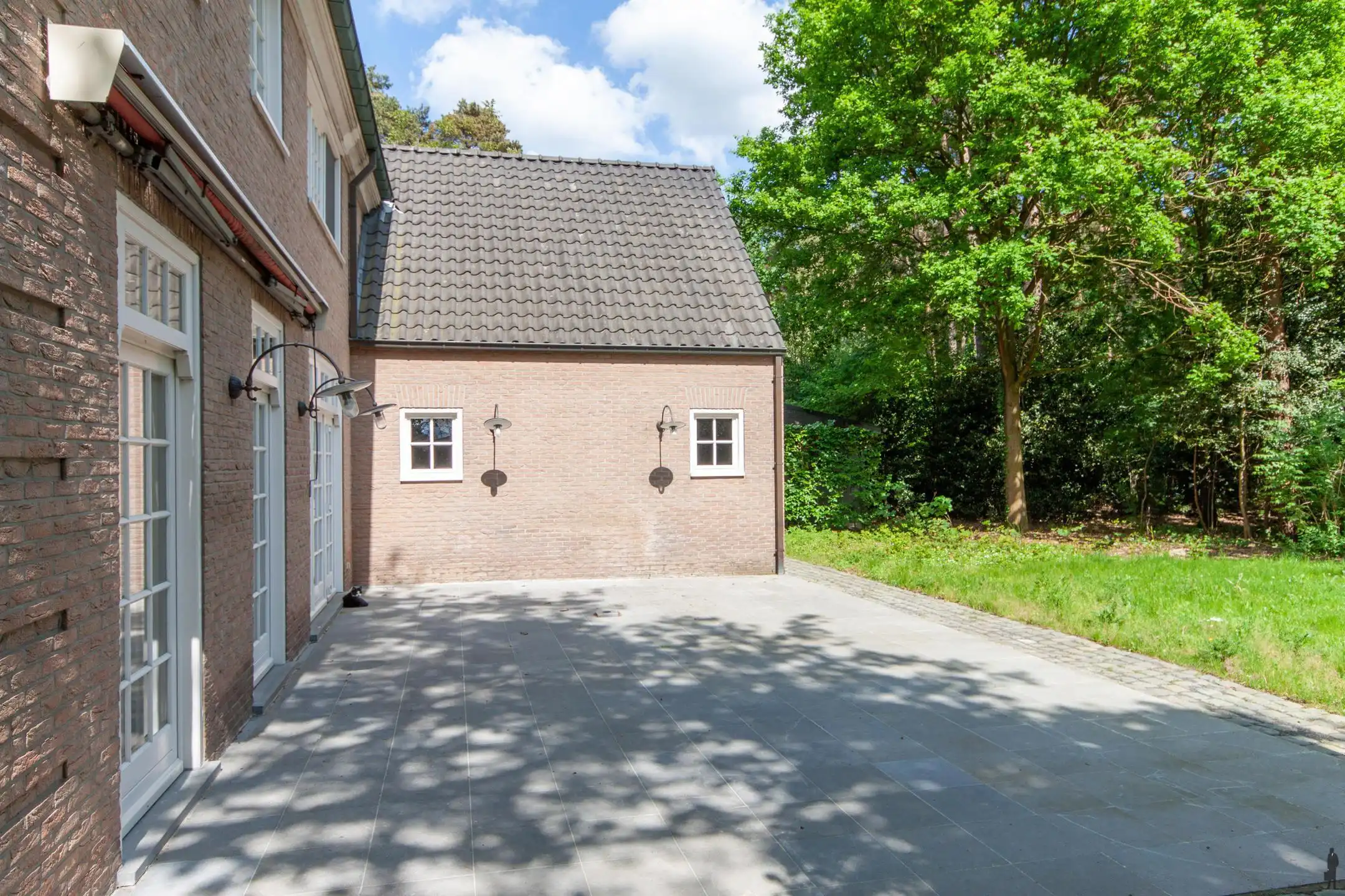 Ruime villa nabij centrum Zandhoven. foto 24