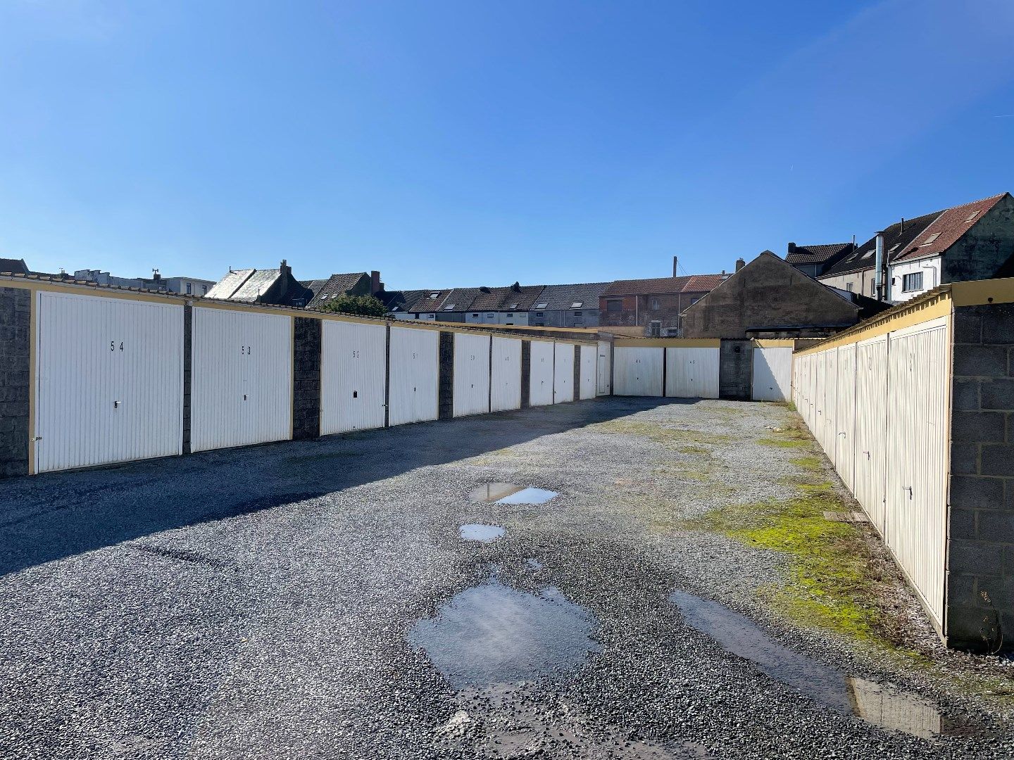 Garages op strategische ligging foto 5