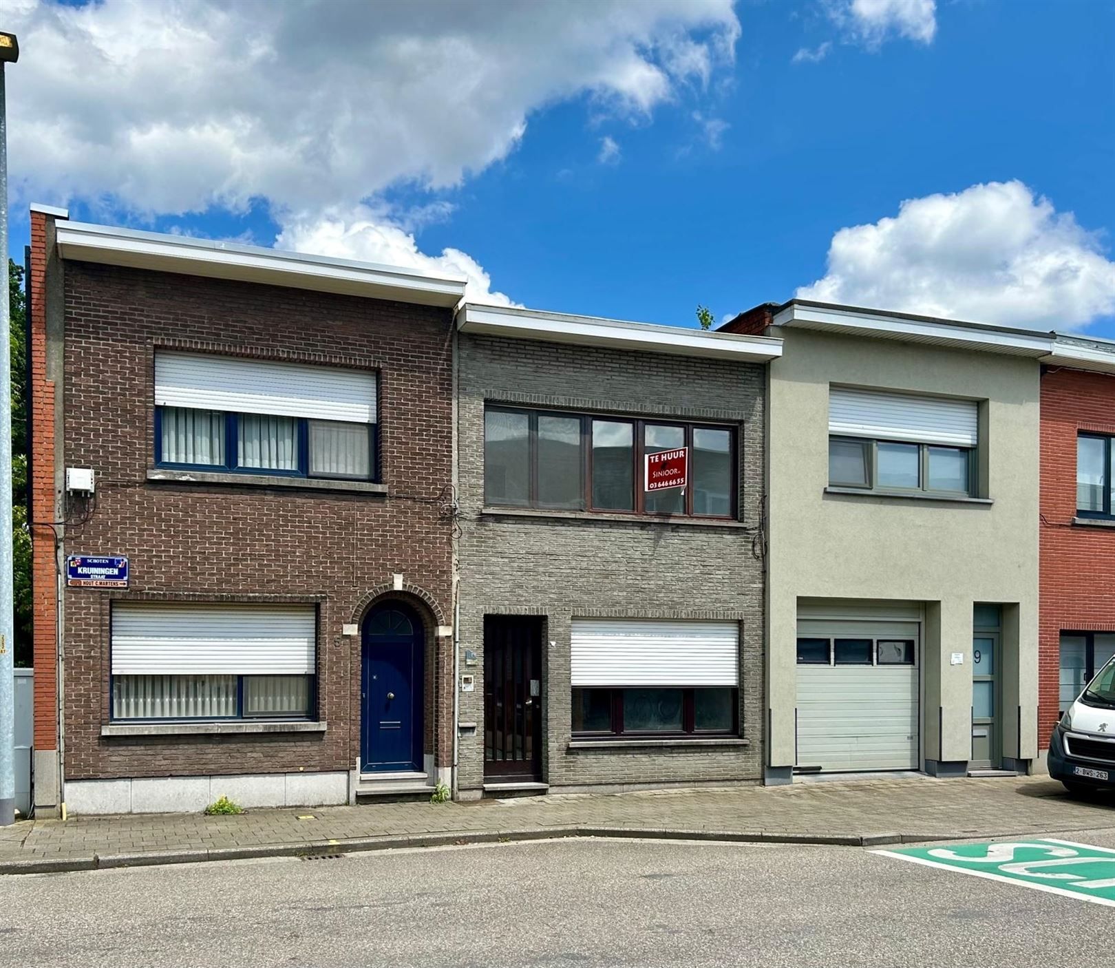 Woning met drie slaapkamers en koer bij Cogelspark foto {{pictureIndex}}