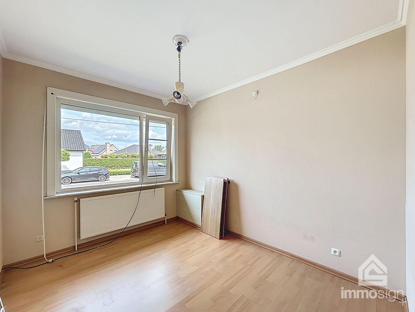 Instapklare gelijkvloerse woning (bungalow) op een perceel van 1079 m² met uitzicht over de velden, vlakbij de grens met Nederland foto 18