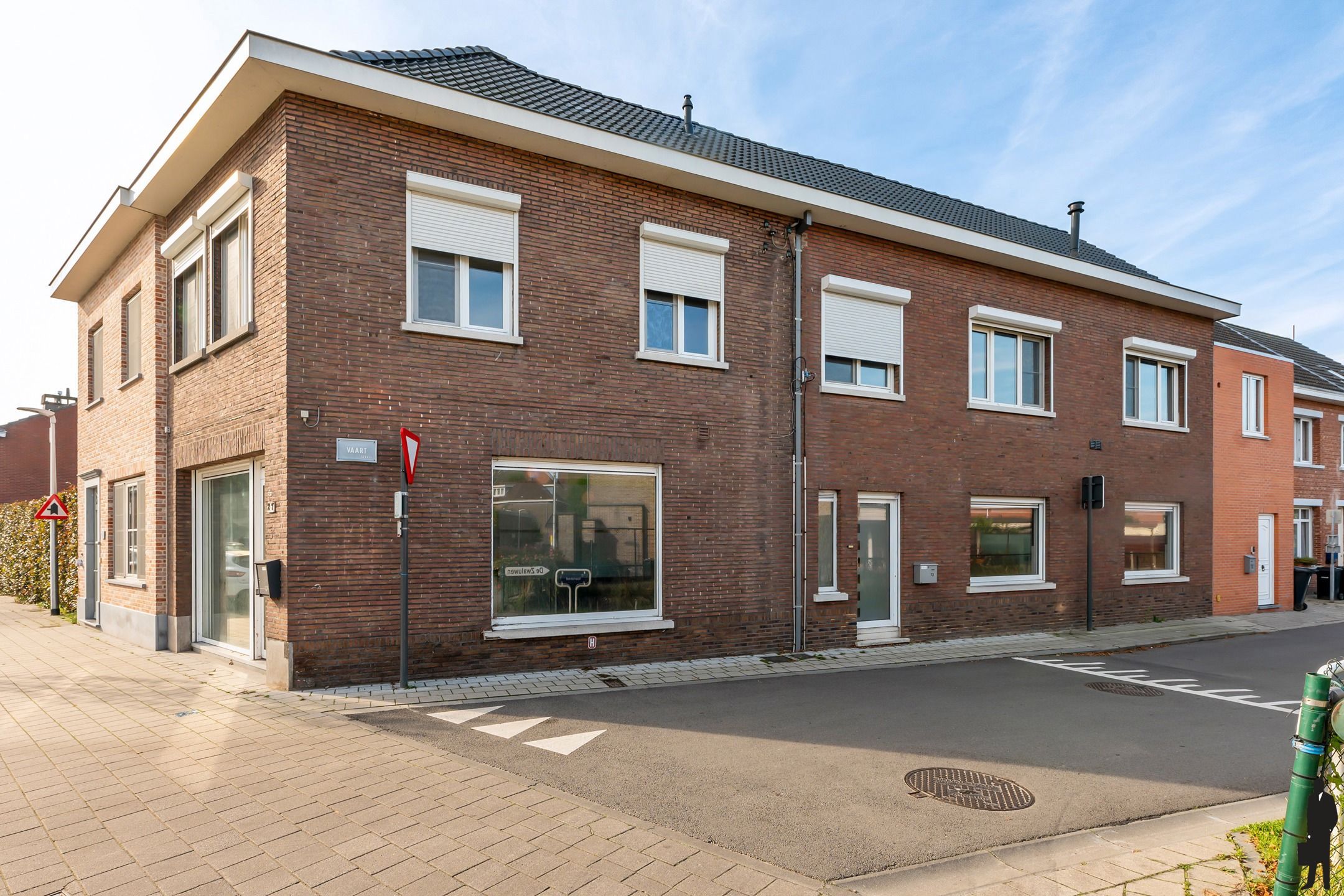 Ruim appartement met mogelijkheid tot kantoor/vrij beroep! foto 18