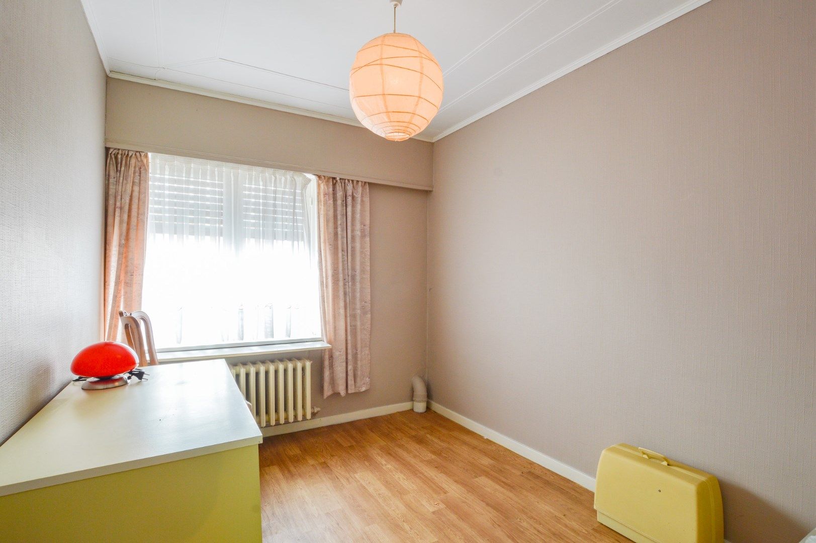 Op te frissen ruime woning op 514 m² in het centrum van Eernegem foto 19