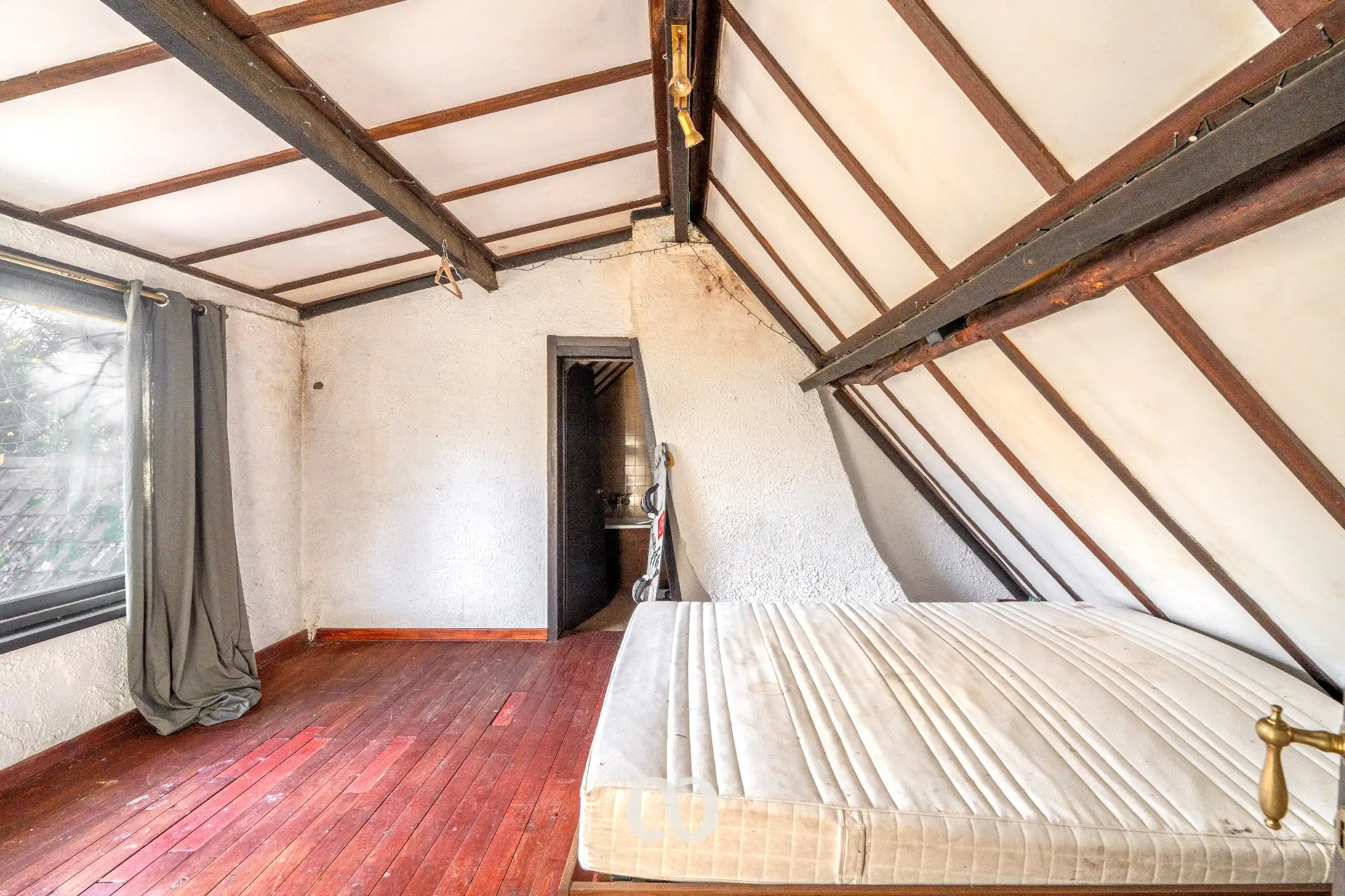 Te renoveren hoeve op sublieme ligging foto 11