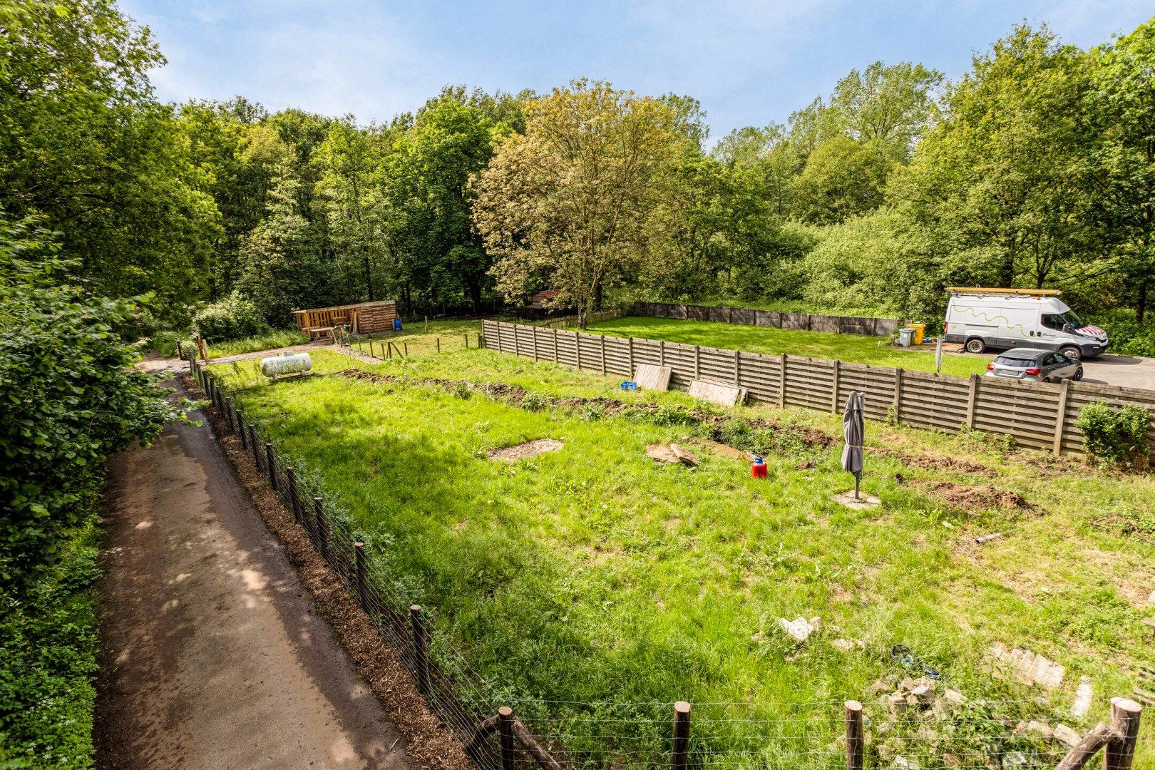 Gerenoveerde karaktervolle woning met 4 / 6 slpks op 1.990 m² in bosrijk gebied ! foto 40