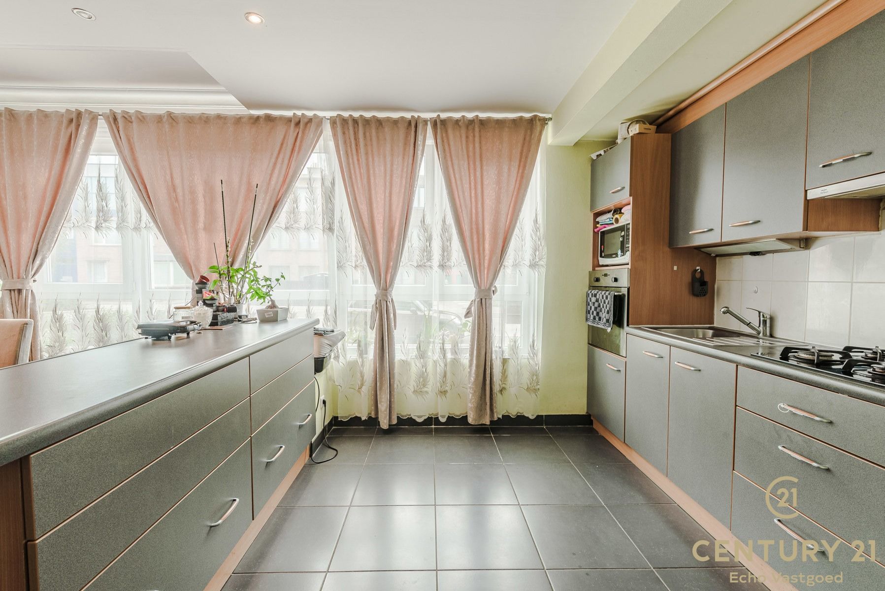 Instapklaar gelijkvloers appartement met balkon in hartje Turnhout foto 10