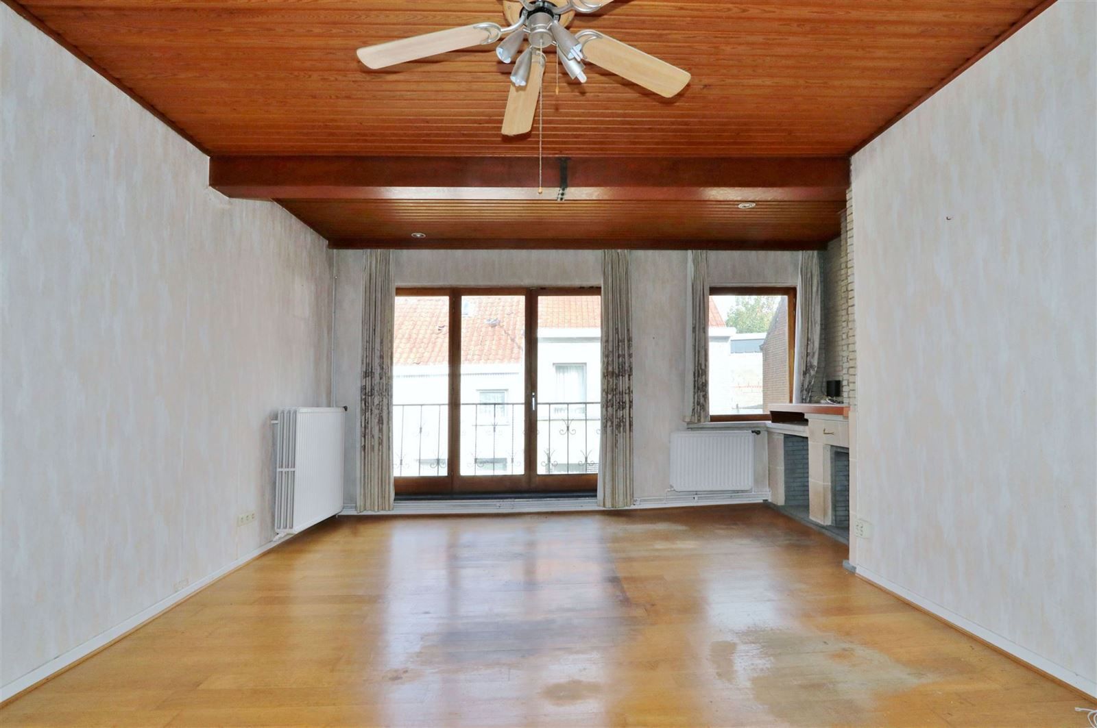 Opbrengstwoning met 2 appartementen en 3 garageboxen foto 10