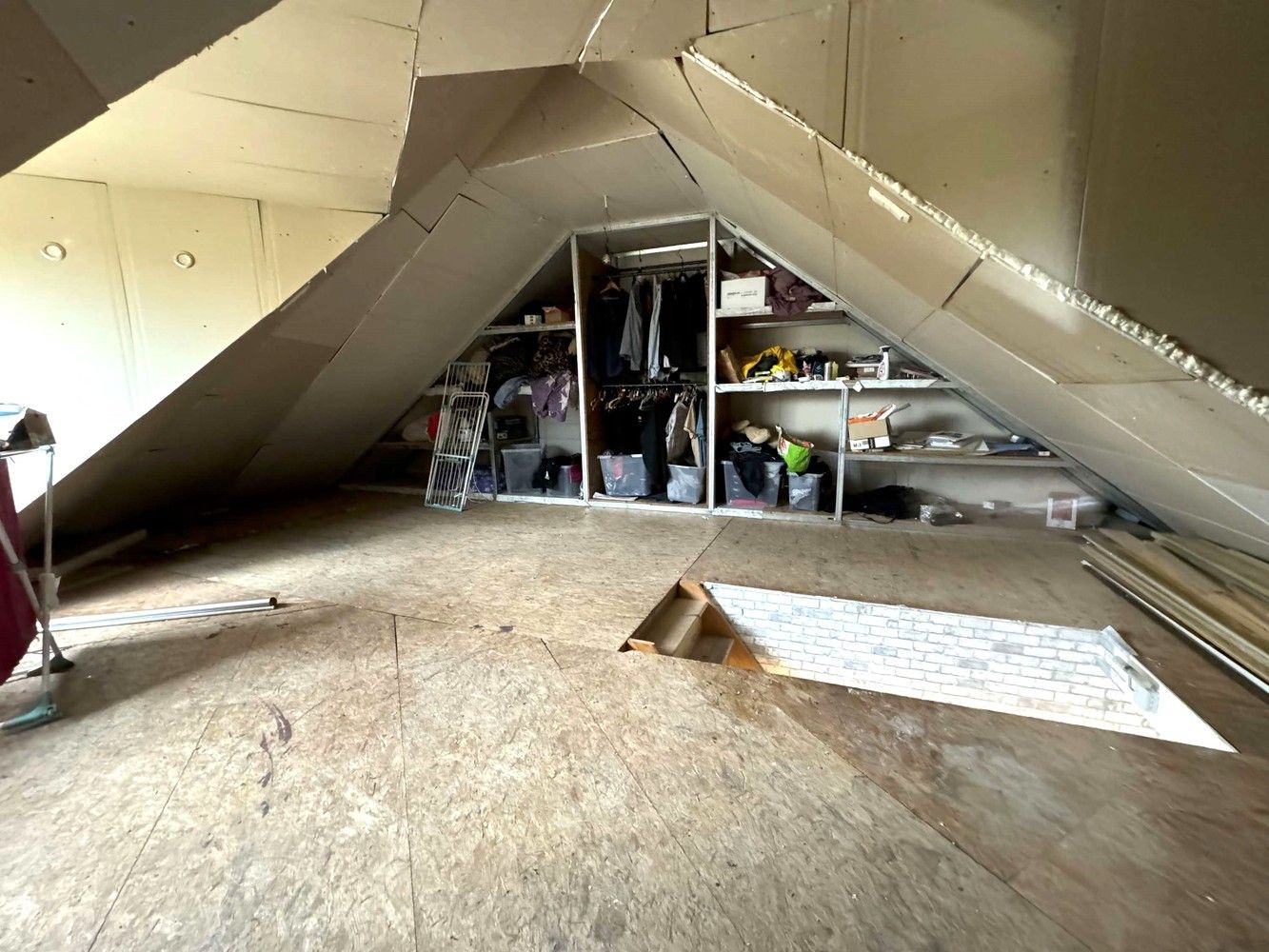 Instapklaar hoekpand met 3 slaapkamers en tuintje in Leuven foto 23