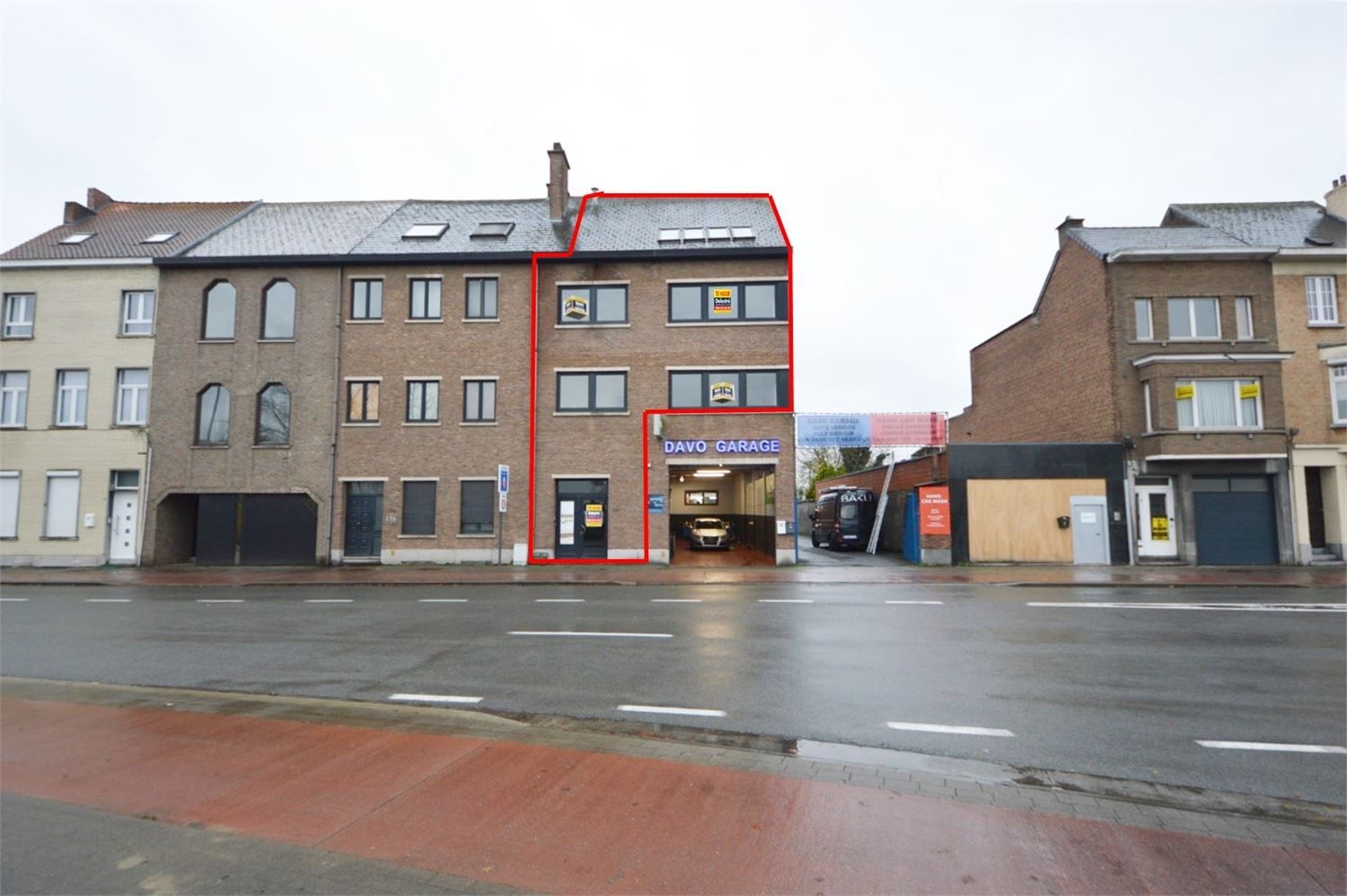 SOLIDE KANTOORGEBOUW- TIJDELIJKE VERHUUR MOGELIJK foto {{pictureIndex}}