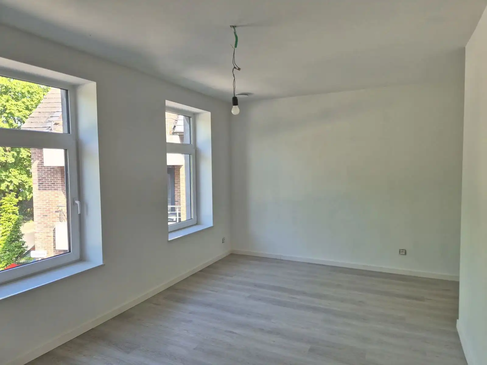 Halfopen bebouwing met 5 slaapkamers en 2 badkamers foto 6