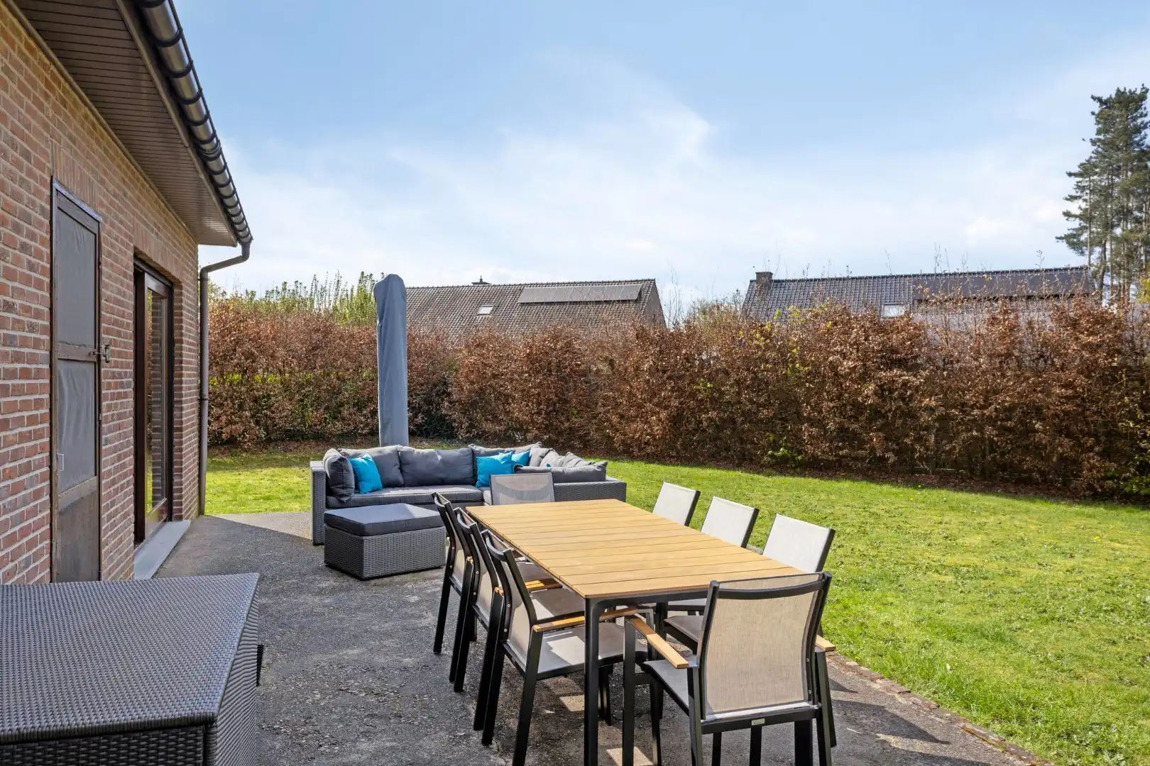 Onderkelderde woning met 4 slpks op 899 m² in een doodlopende straat te OLV Olen ! foto 33