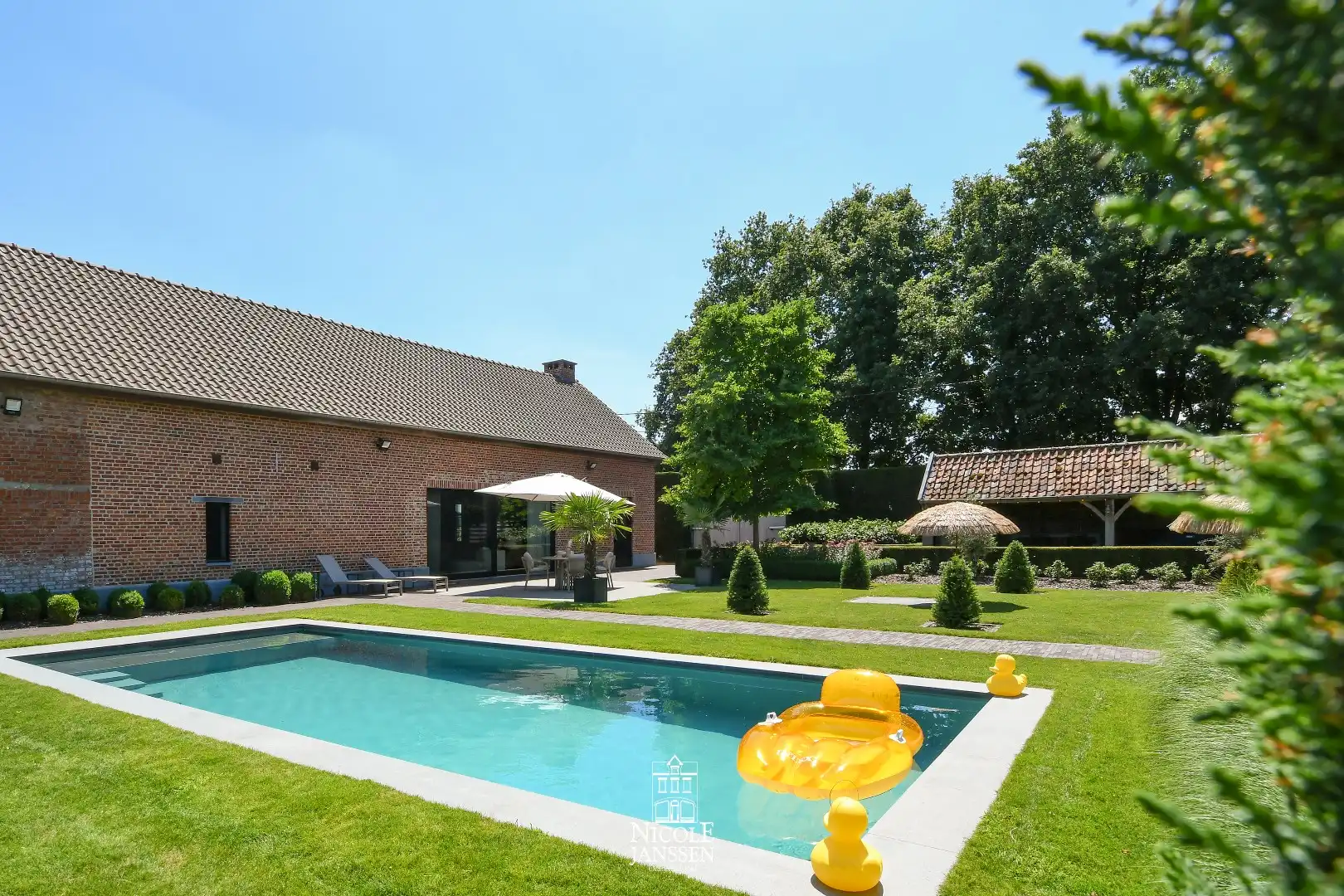 Gerenoveerde hoevewoning foto 3