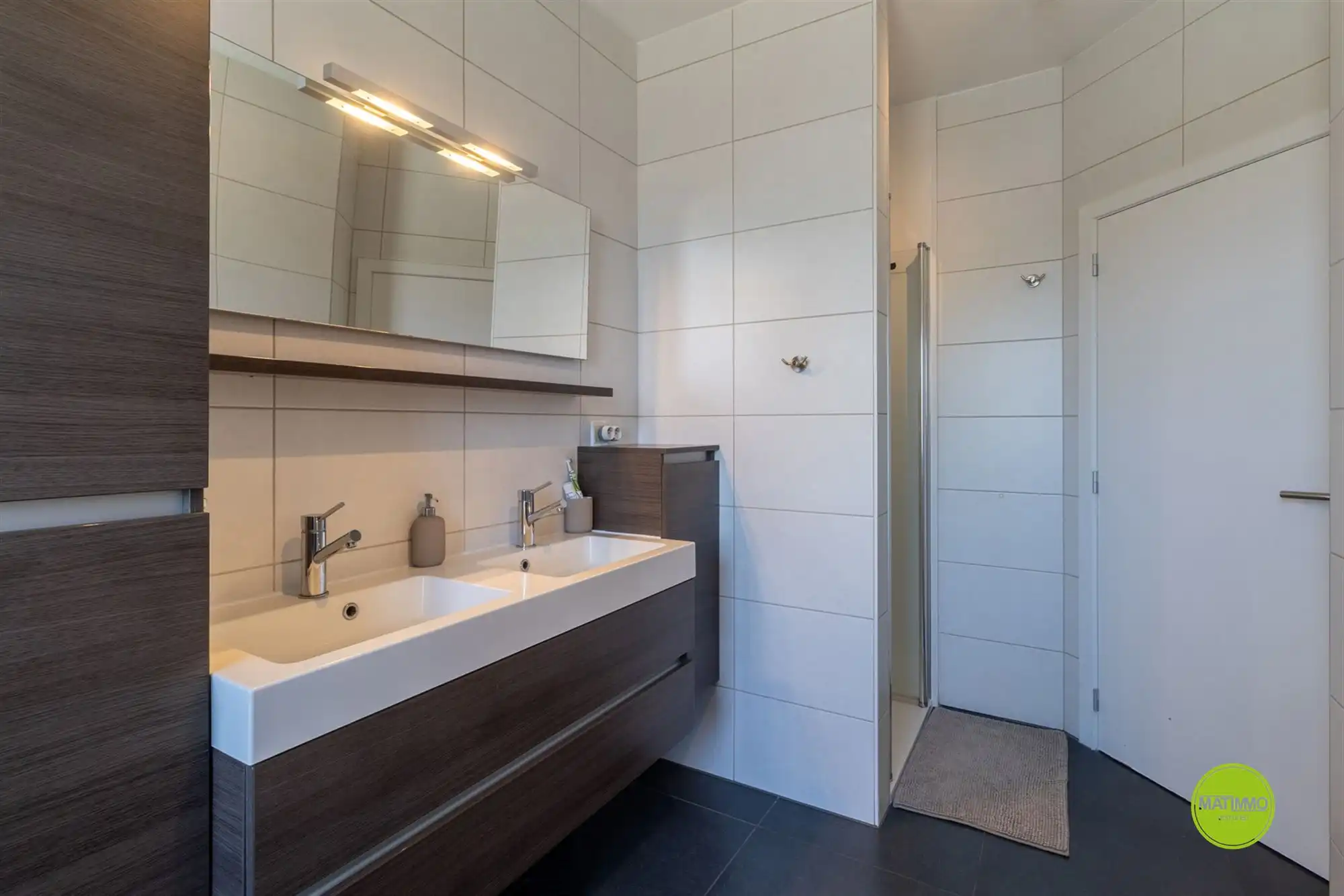 Ruim, energiezuinig duplex appartement in Hechtel-Eksel foto 19