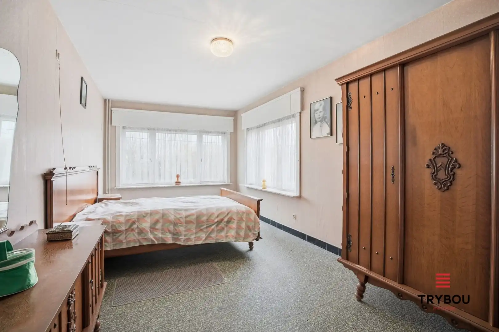 Woning met ruimte en veel mogelijkheden te koop in Zarren! foto 12