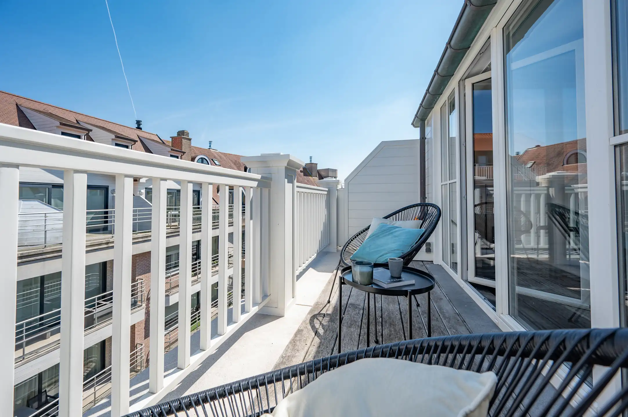 Hedendaags duplex appartement aan de rand van het Zoute... foto 5