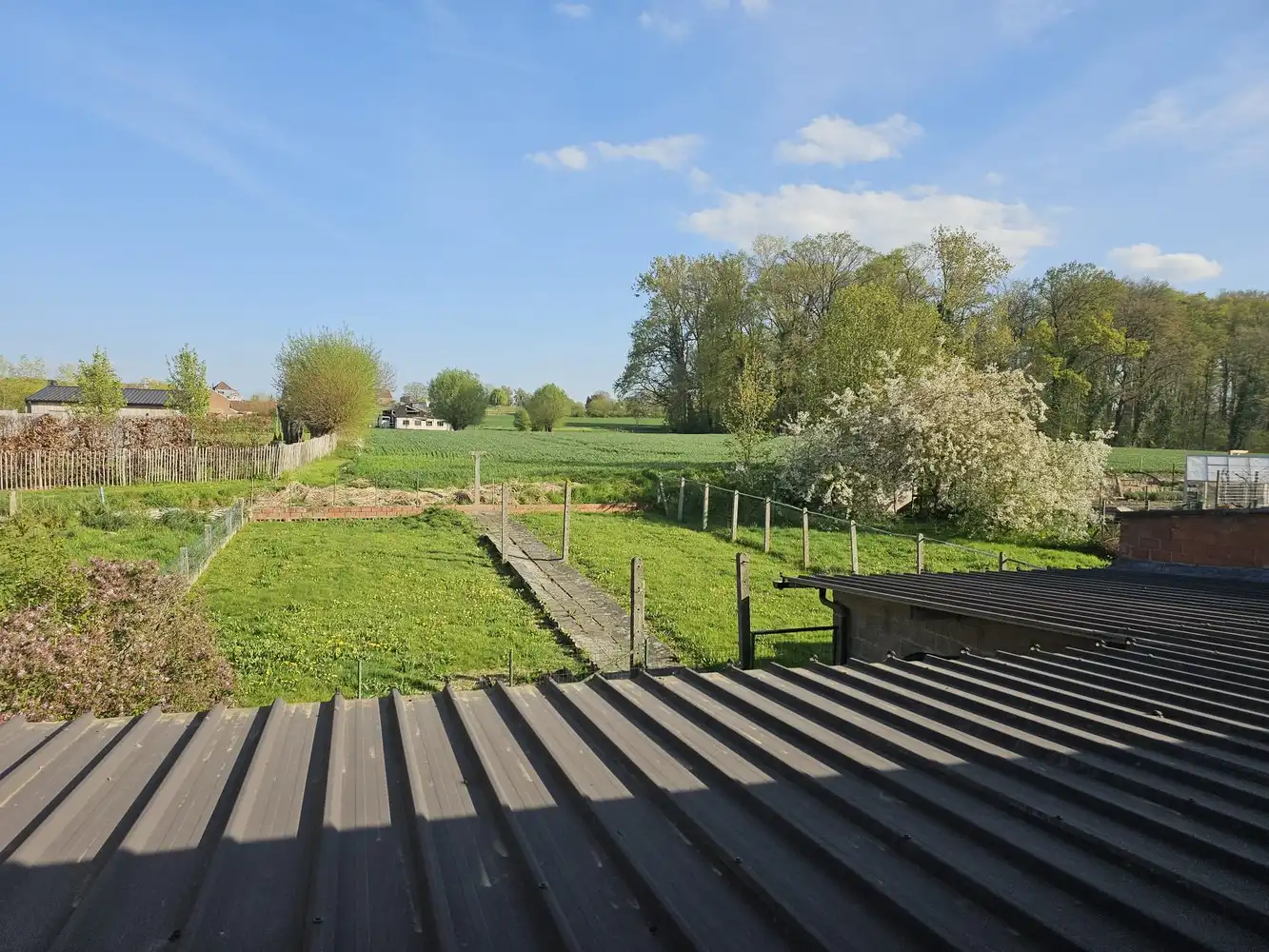 Landelijk gelegen woning met tuin foto 3