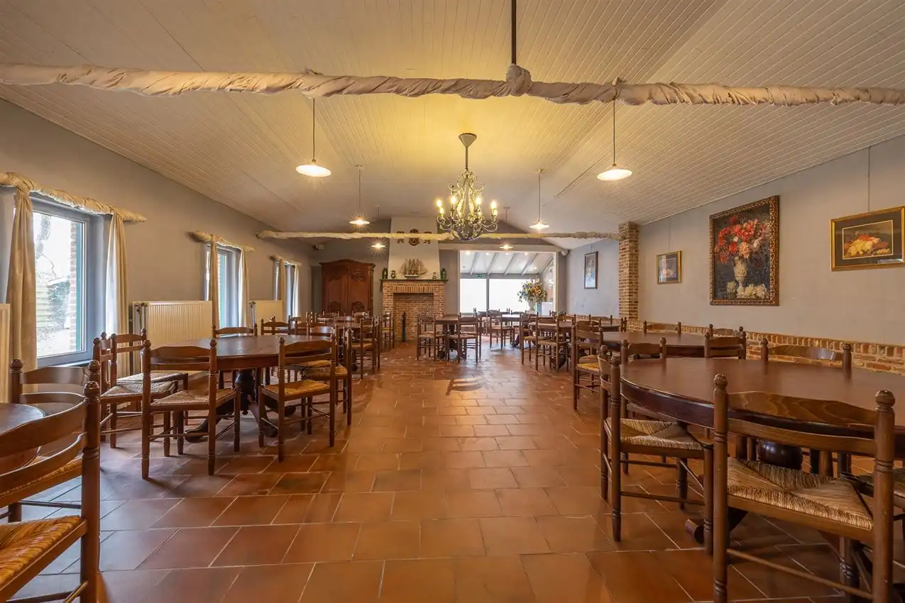 Uniek gebouw met historische waarde en karakter foto 22