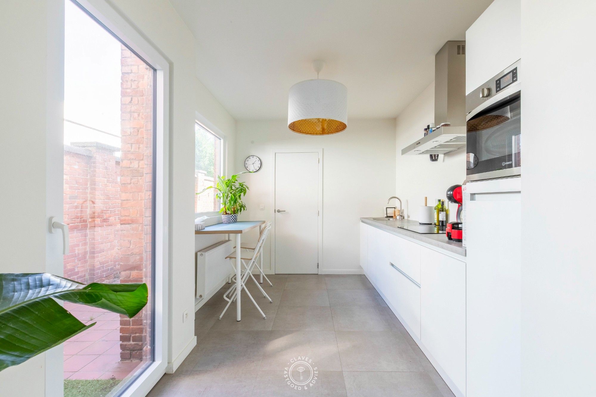 Gerenoveerde feelgood gezinswoning in de begeerde Paddeschootdreef foto 9