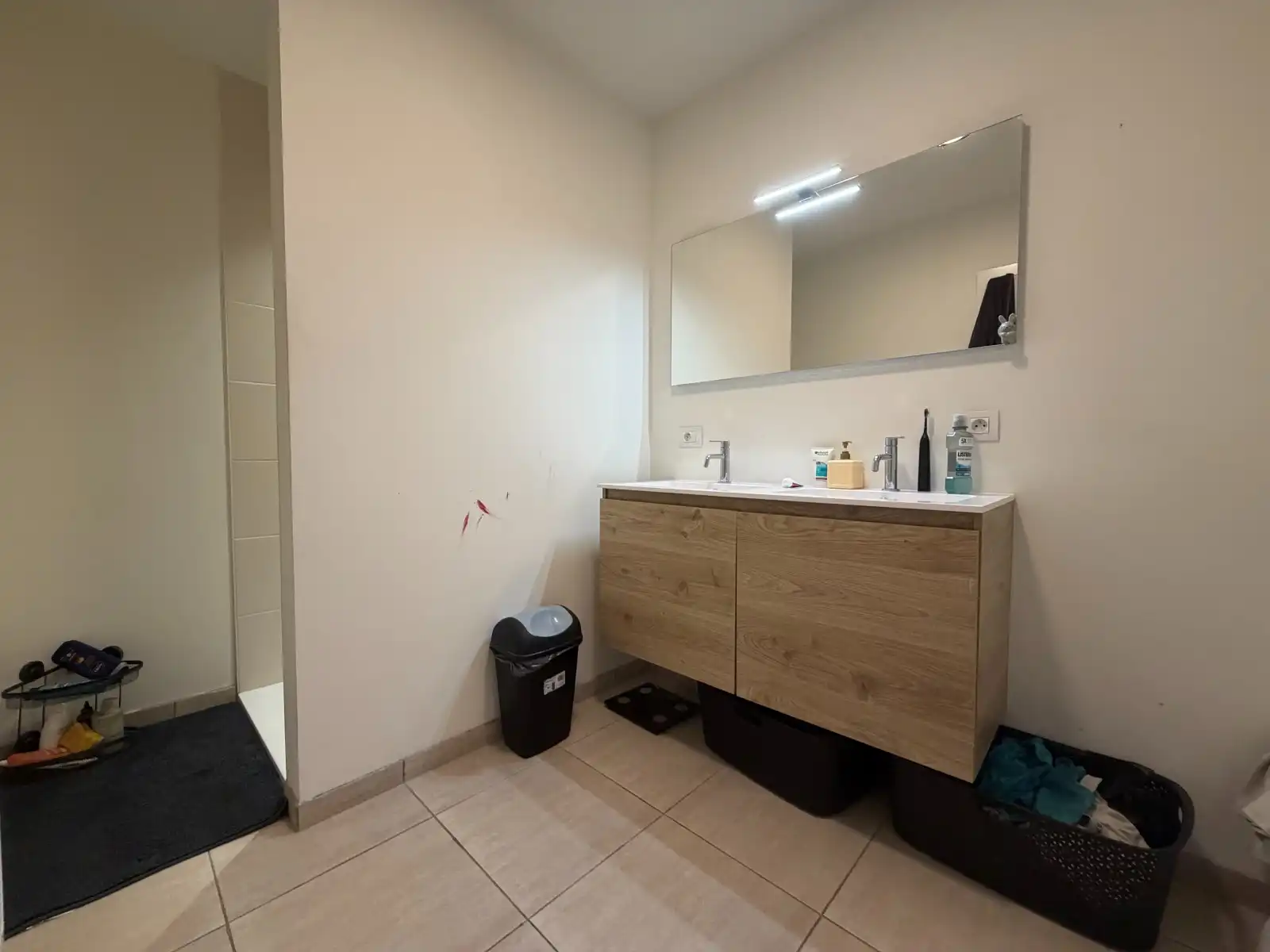 Appartement nabij het centrum van Waregem! foto 5