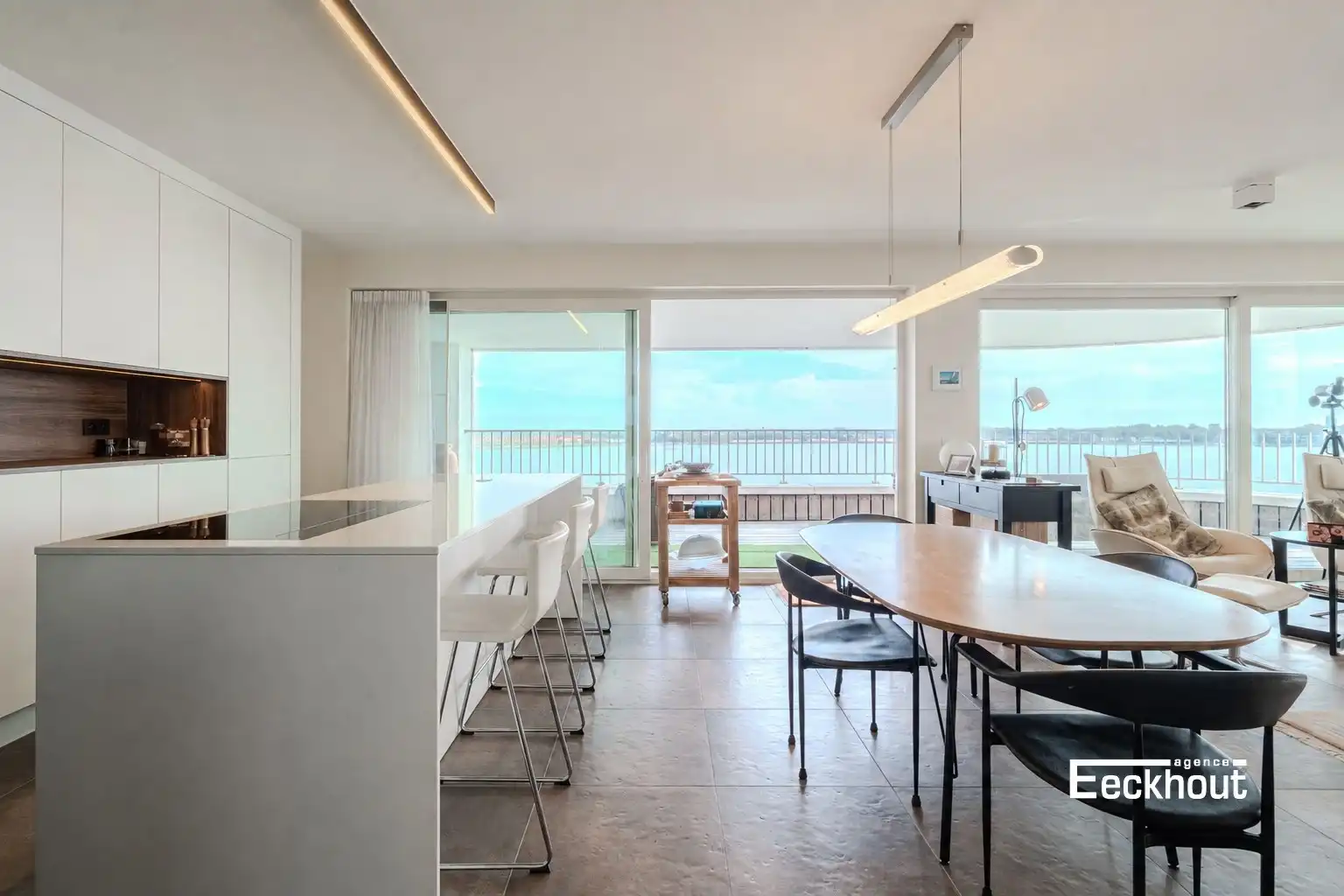 Zeer ruime penthouse (124m²) met 2 terrassen, 3 ruime slaapkamers en een uitnemend uitzicht aan de Spuikom! foto 8