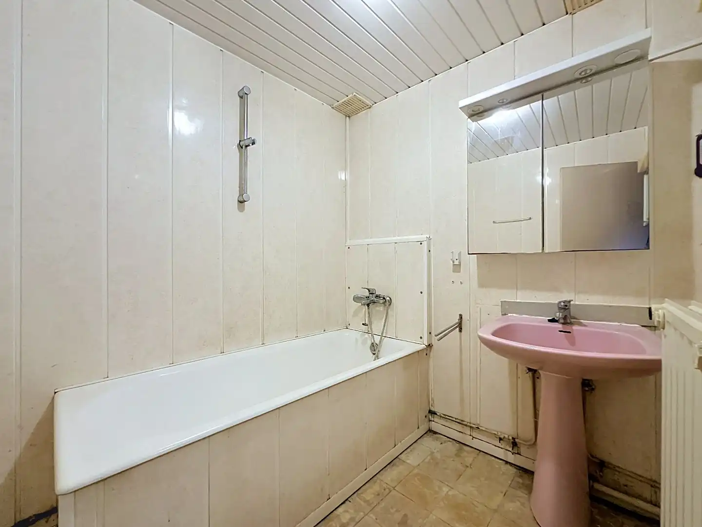 Ruim pand met potentieel te Kumtich foto 10