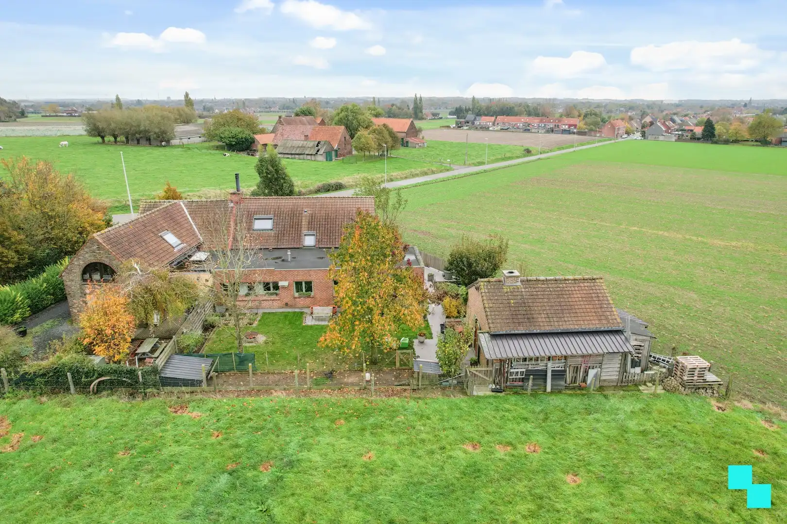 Hoofdfoto van de publicatie: Landelijk en groen gelegen ééngezinswoning met vergezichten te Gullegem