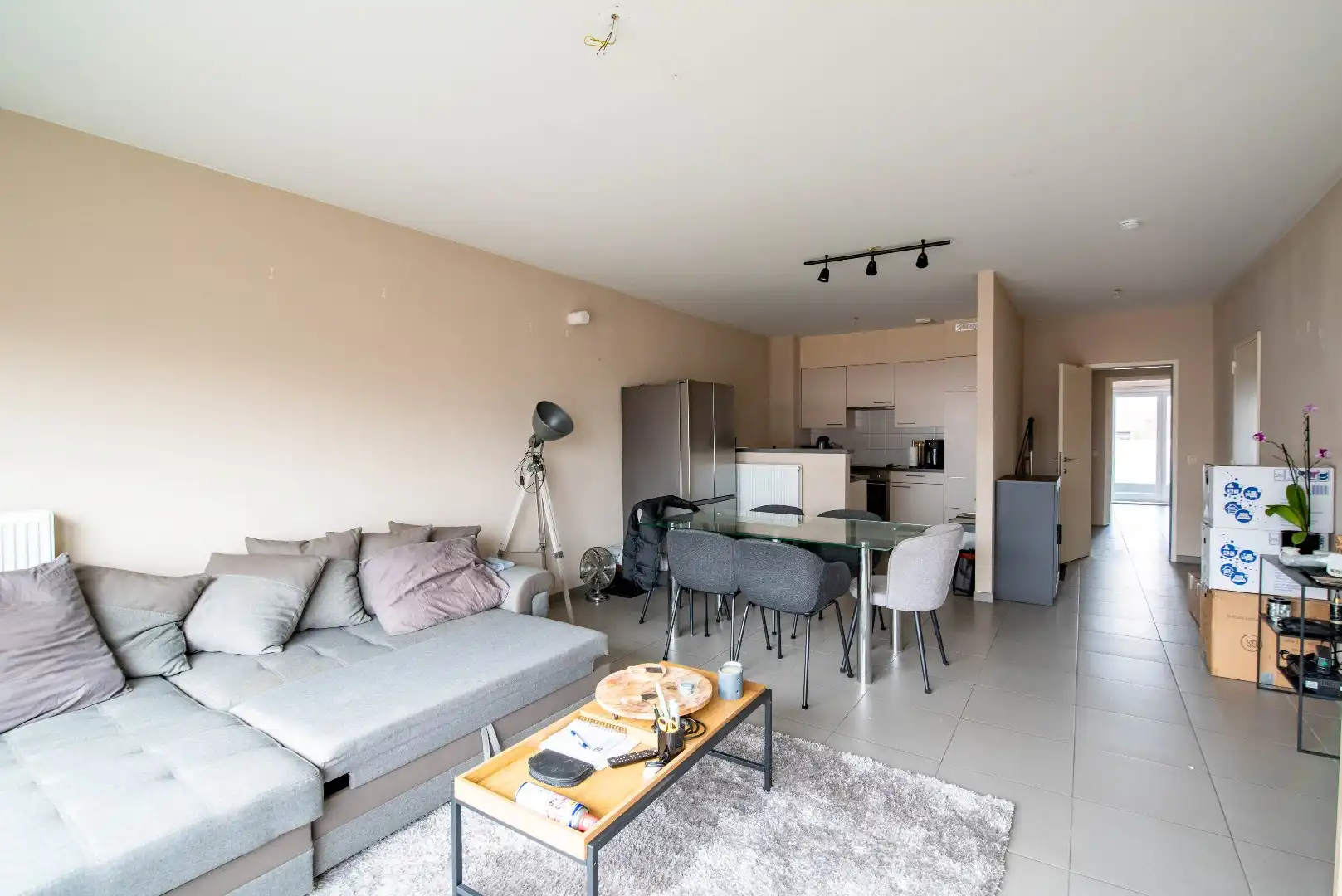 Mooi recent appartement met 2 slaapkamers en parking foto 6