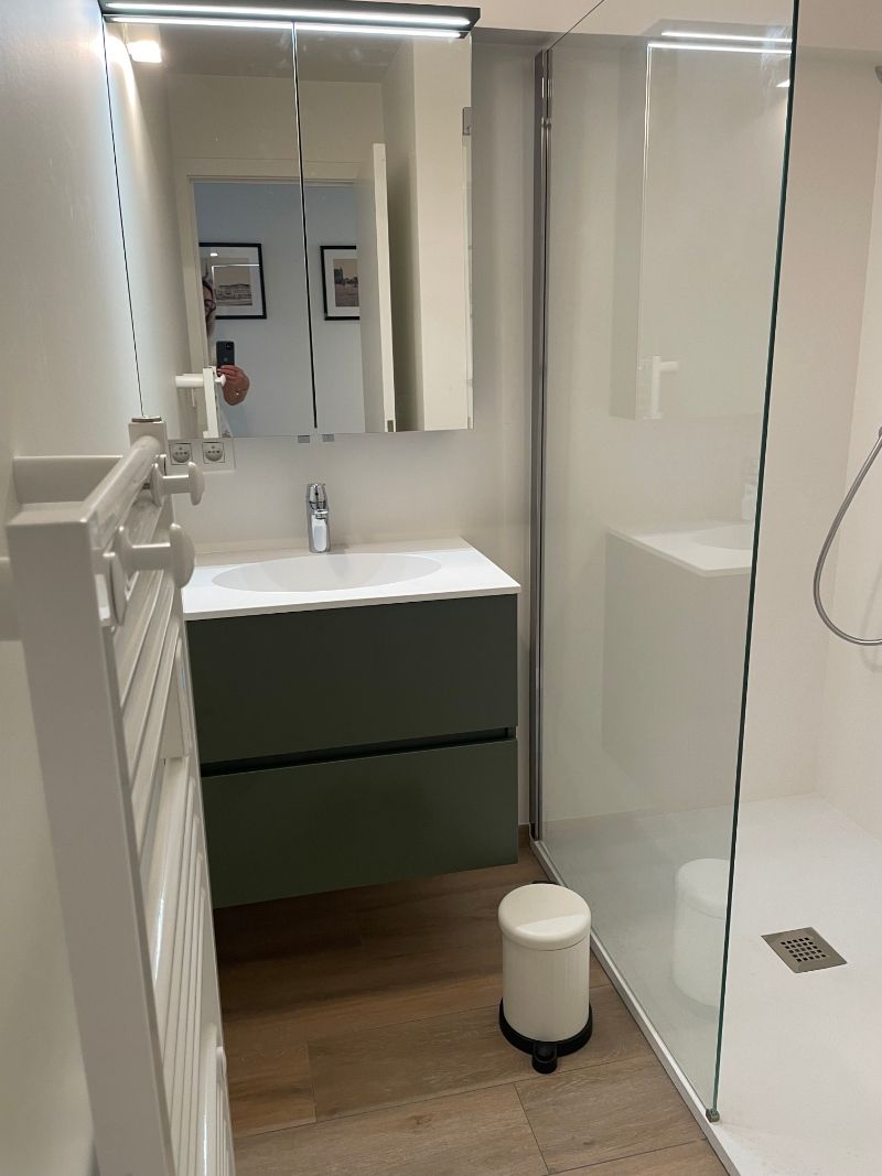 Vlakbij zee gelegen gemeubeld appartement met centrale ligging! foto 11