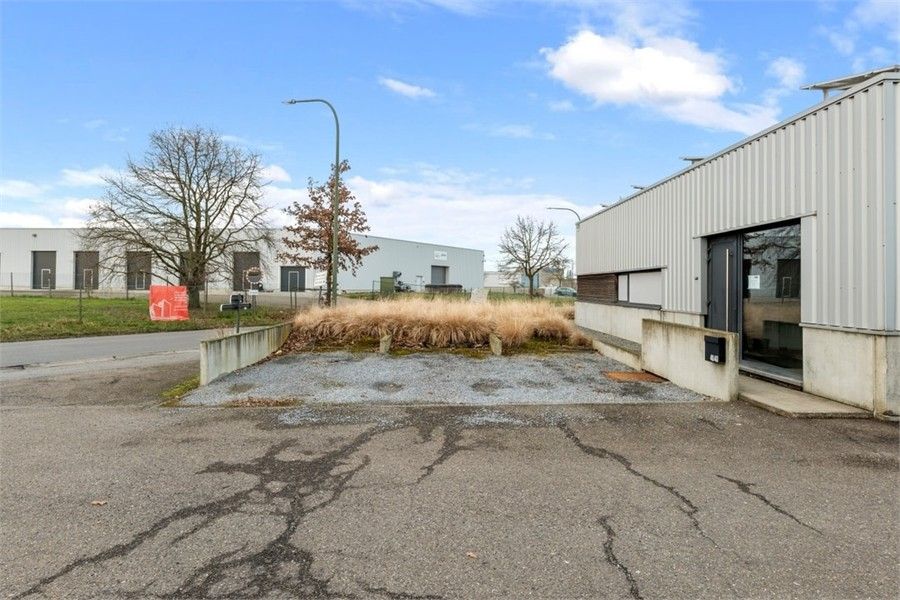 HANDELSPAND GELIJKVLOERS KANTOORRUIMTE IN SINT-TRUIDEN foto 5