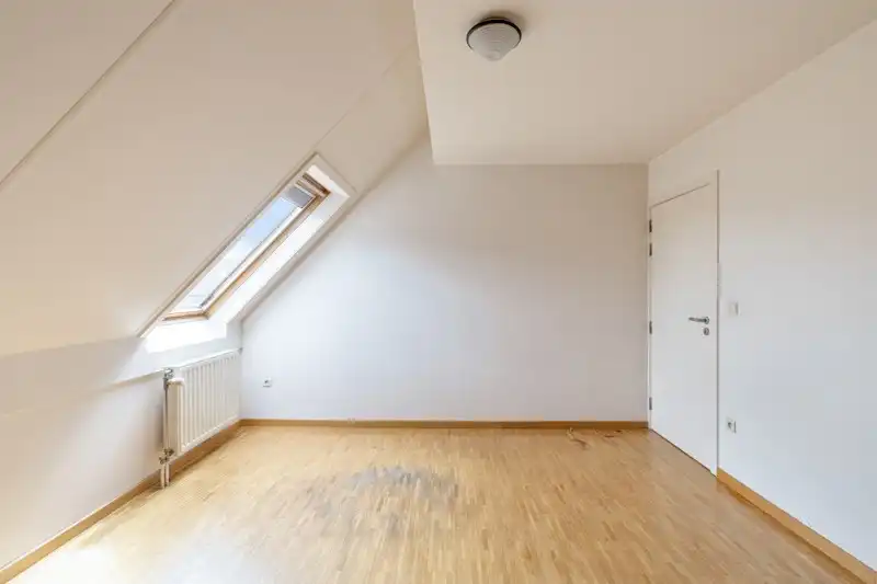 Appartement met 2 slaapkamers, parking en kelderberging in het centrum van Diest foto 12