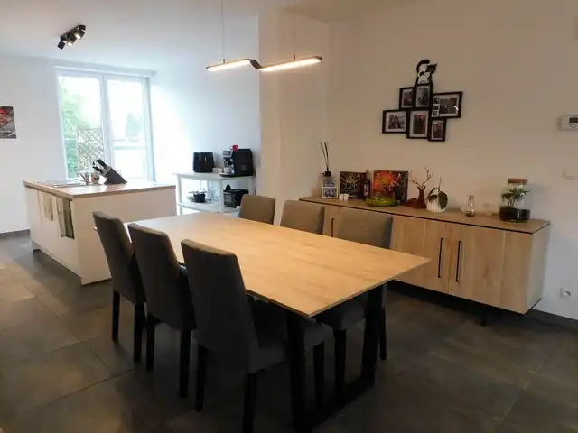 Rustig gelegen, energiezuinig appartement met carport foto 4