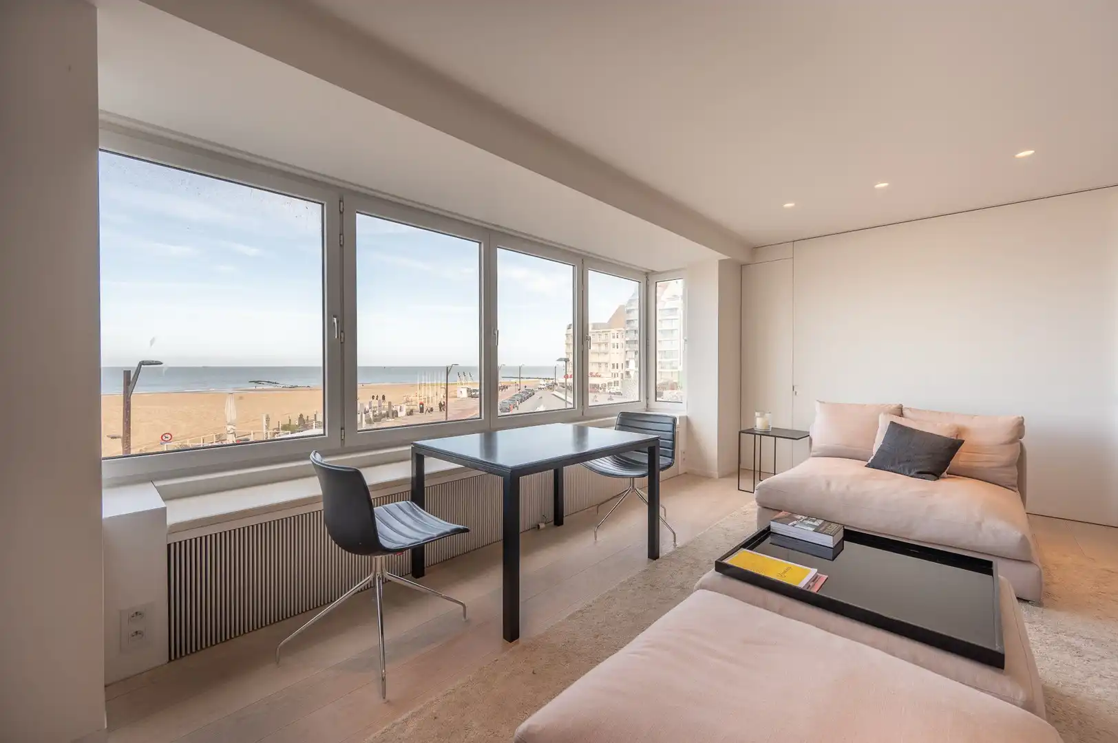 Schitterend hedendaags appartement met frontaal zeezicht,&nbsp;gelegen aan het Rubensplein en de winkels. foto 8