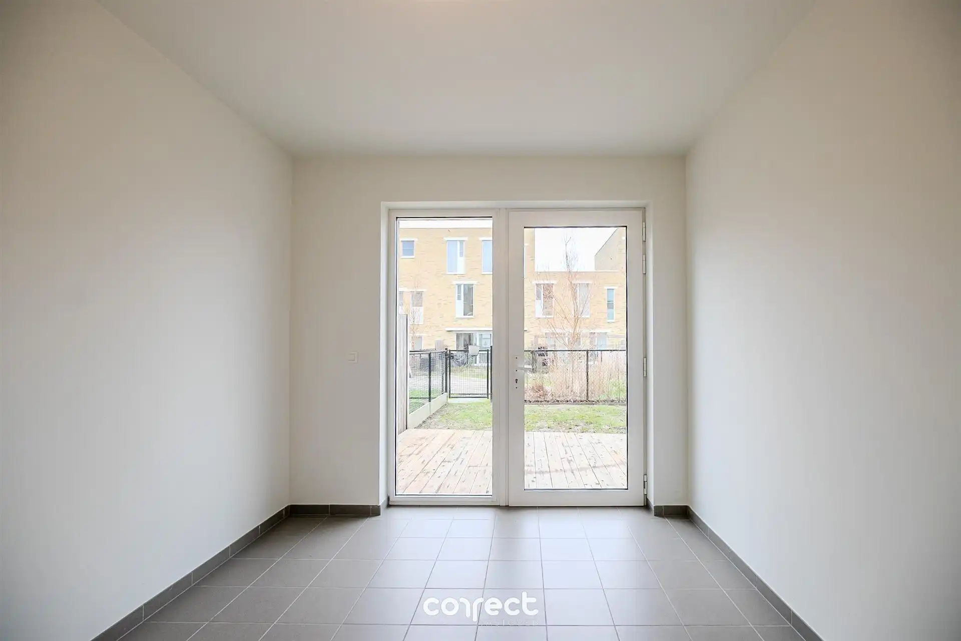 Rrecente beletagewoning met 3 slpkrs, garage en tuin. foto 7